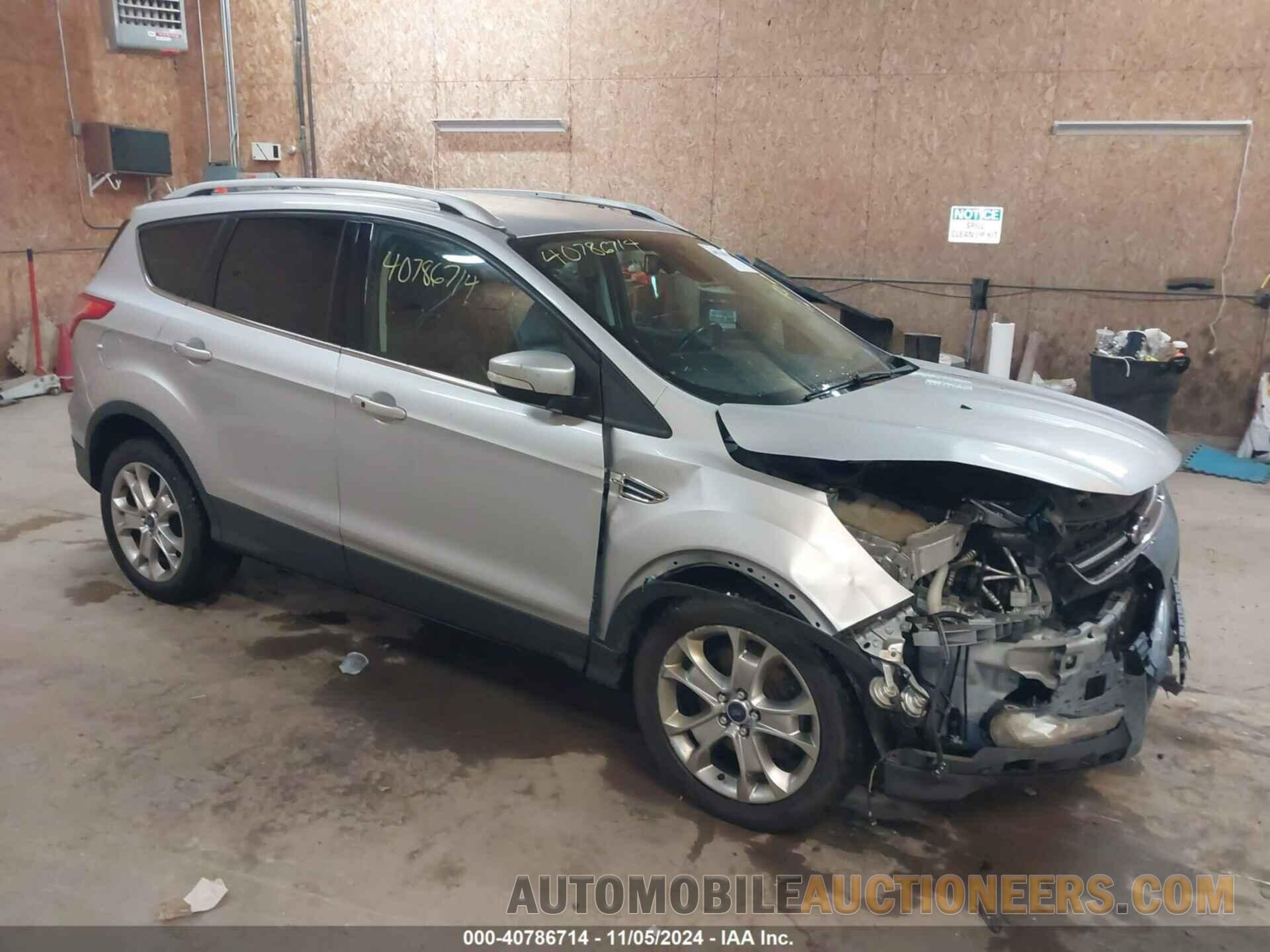 1FMCU9J90EUA40397 FORD ESCAPE 2014