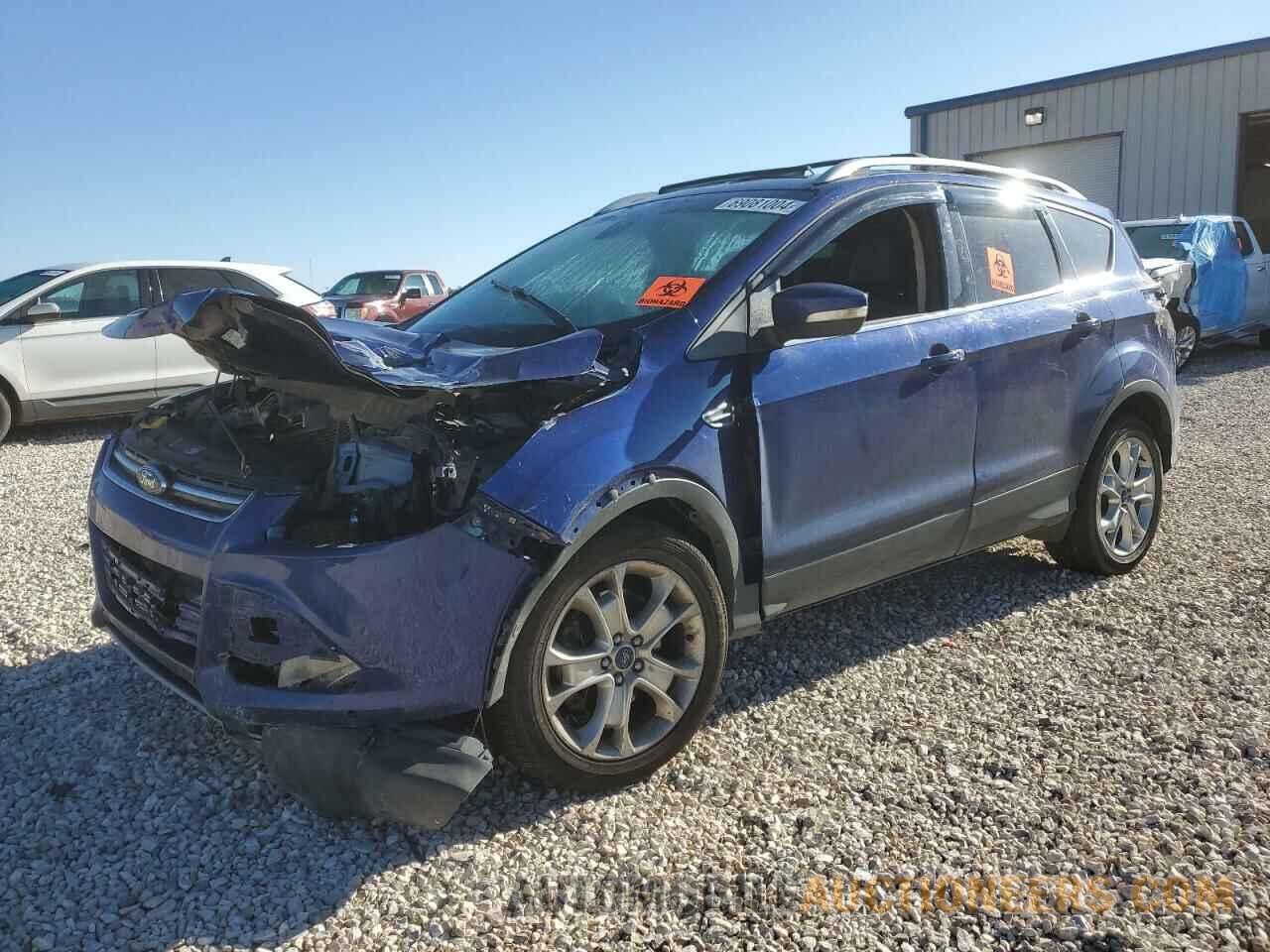 1FMCU9J90FUA31426 FORD ESCAPE 2015