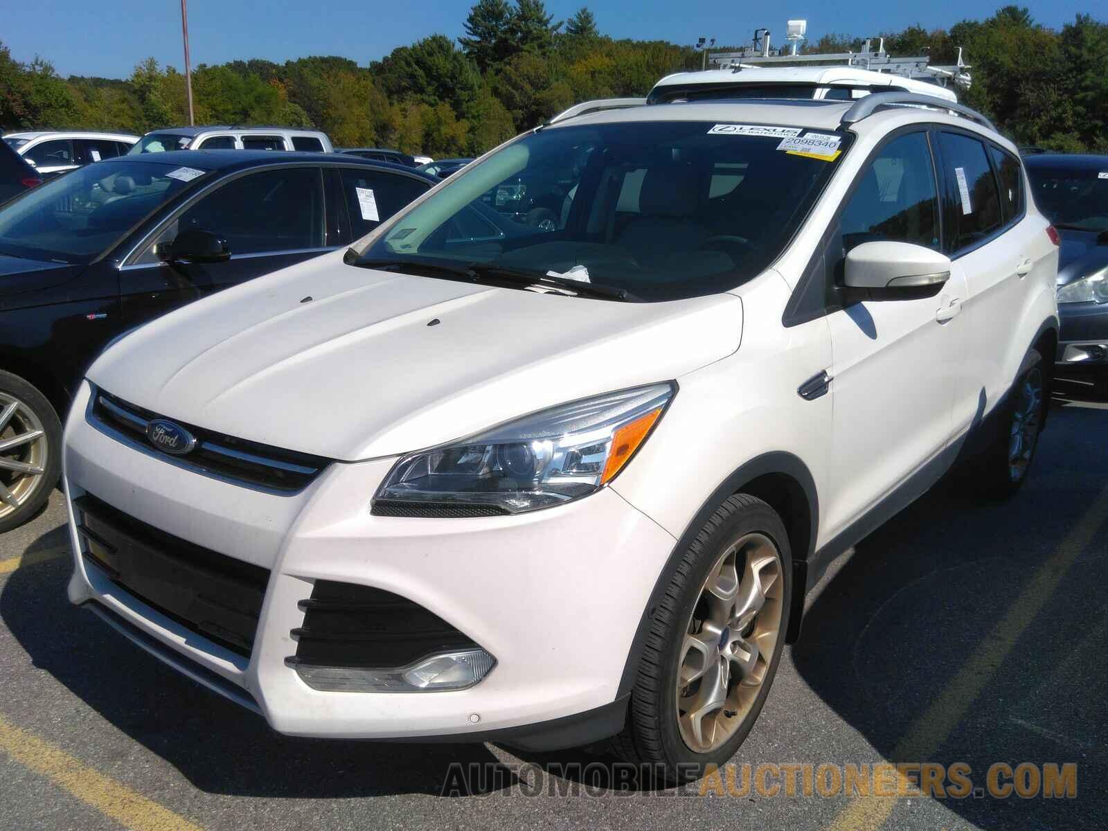 1FMCU9J90GUA24946 Ford Escape 2016