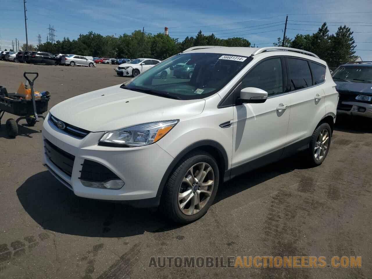 1FMCU9J90GUC75692 FORD ESCAPE 2016