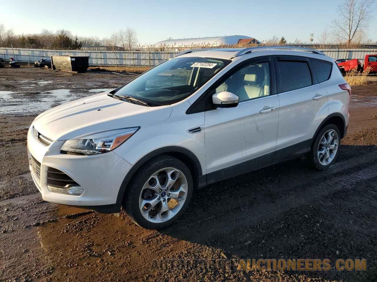 1FMCU9J90GUC76129 FORD ESCAPE 2016