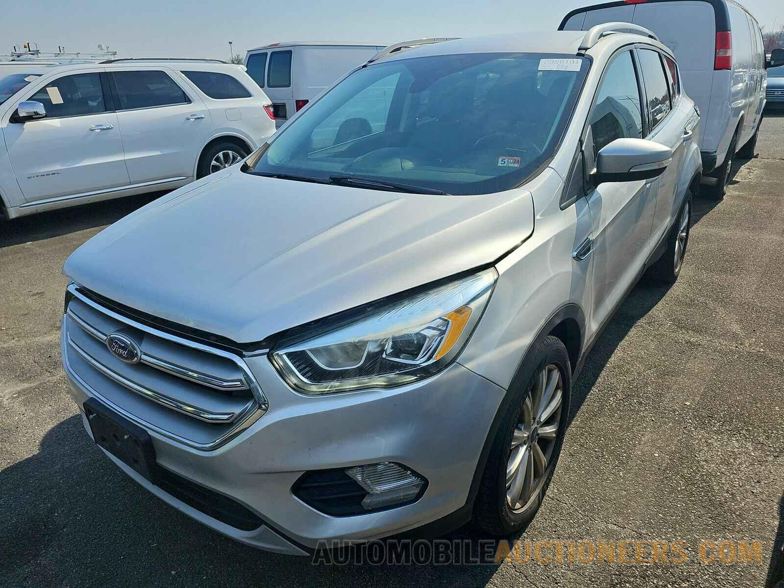 1FMCU9J90HUB86478 Ford Escape 2017