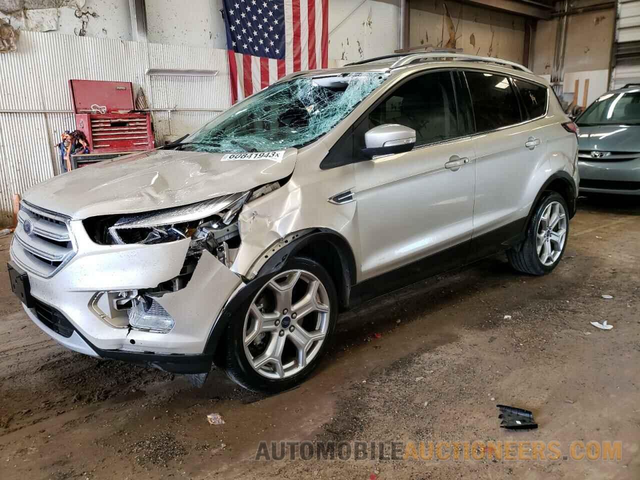 1FMCU9J90JUC07996 FORD ESCAPE 2018