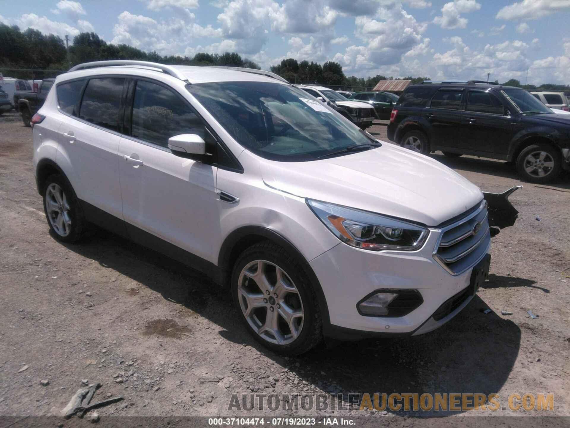 1FMCU9J90KUA09470 FORD ESCAPE 2019