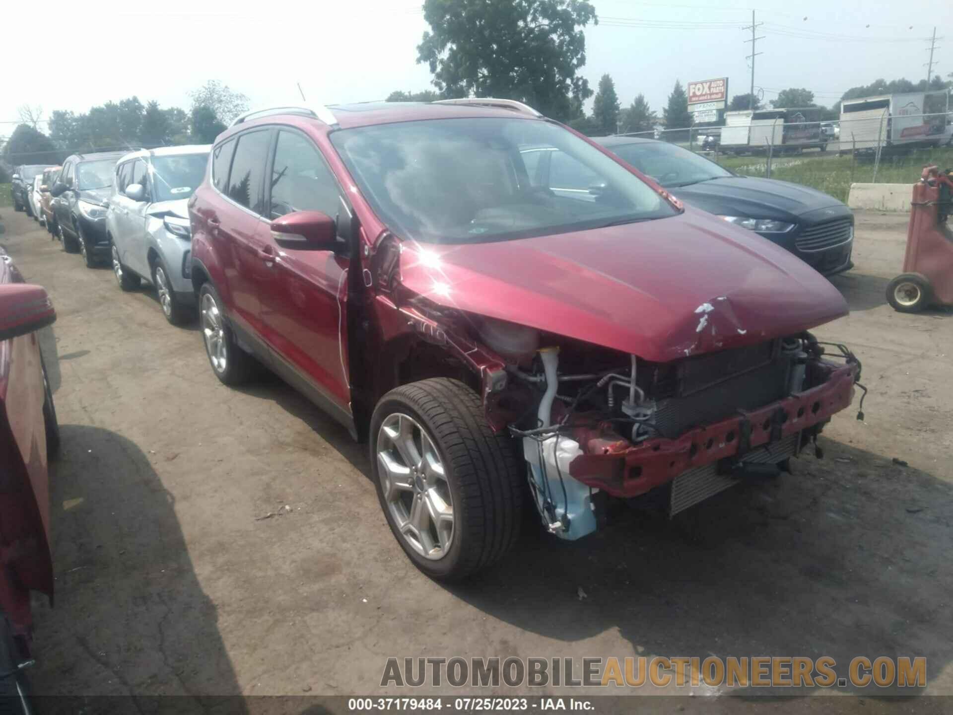 1FMCU9J90KUA77932 FORD ESCAPE 2019