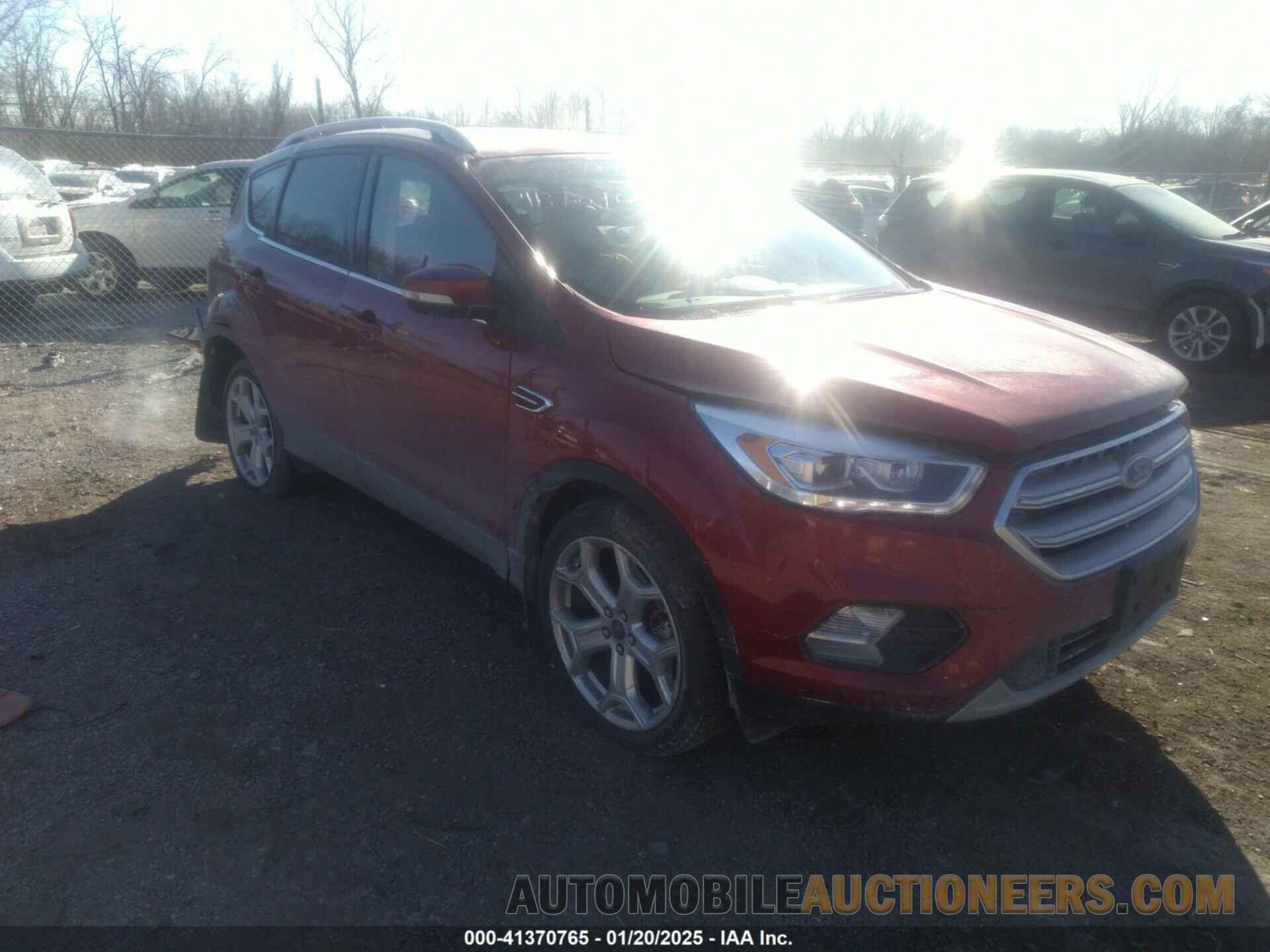 1FMCU9J90KUA93211 FORD ESCAPE 2019