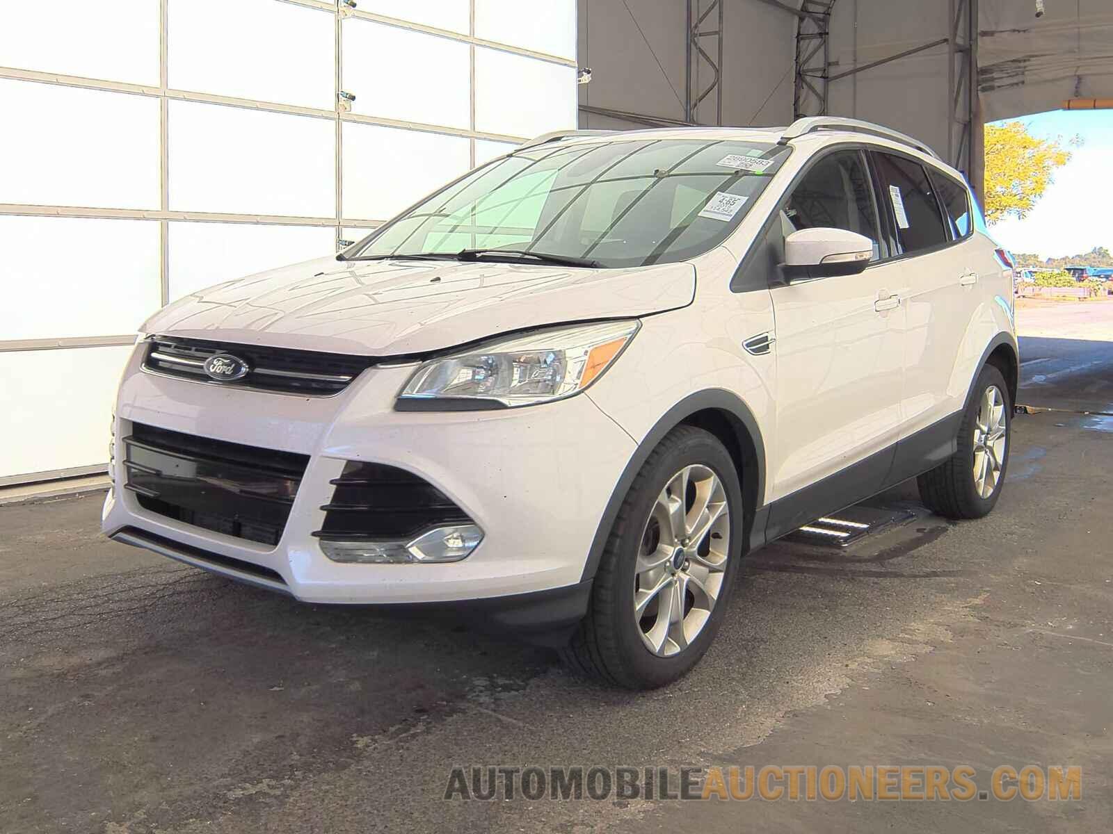 1FMCU9J91FUB02097 Ford Escape 2015