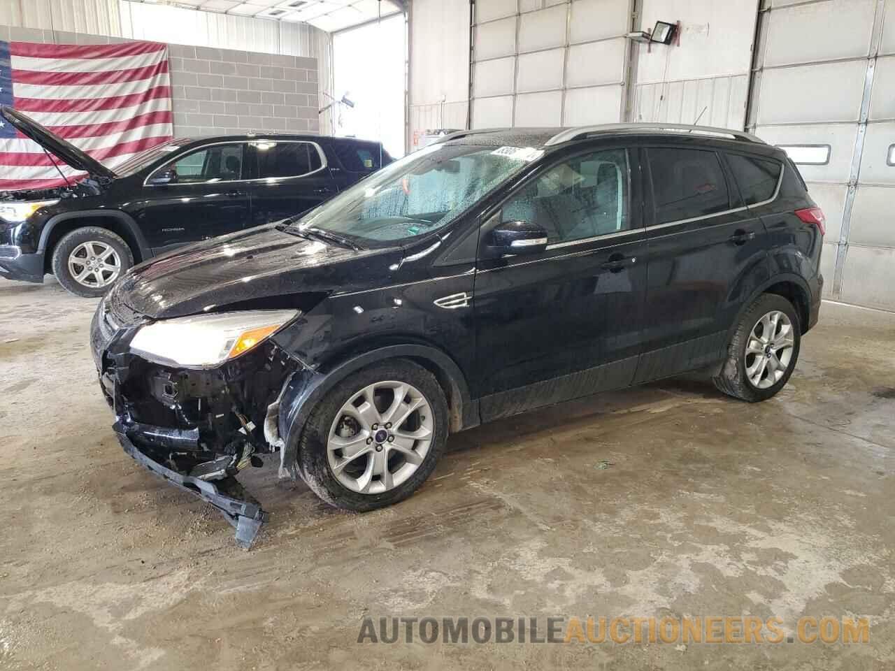 1FMCU9J91GUA21330 FORD ESCAPE 2016