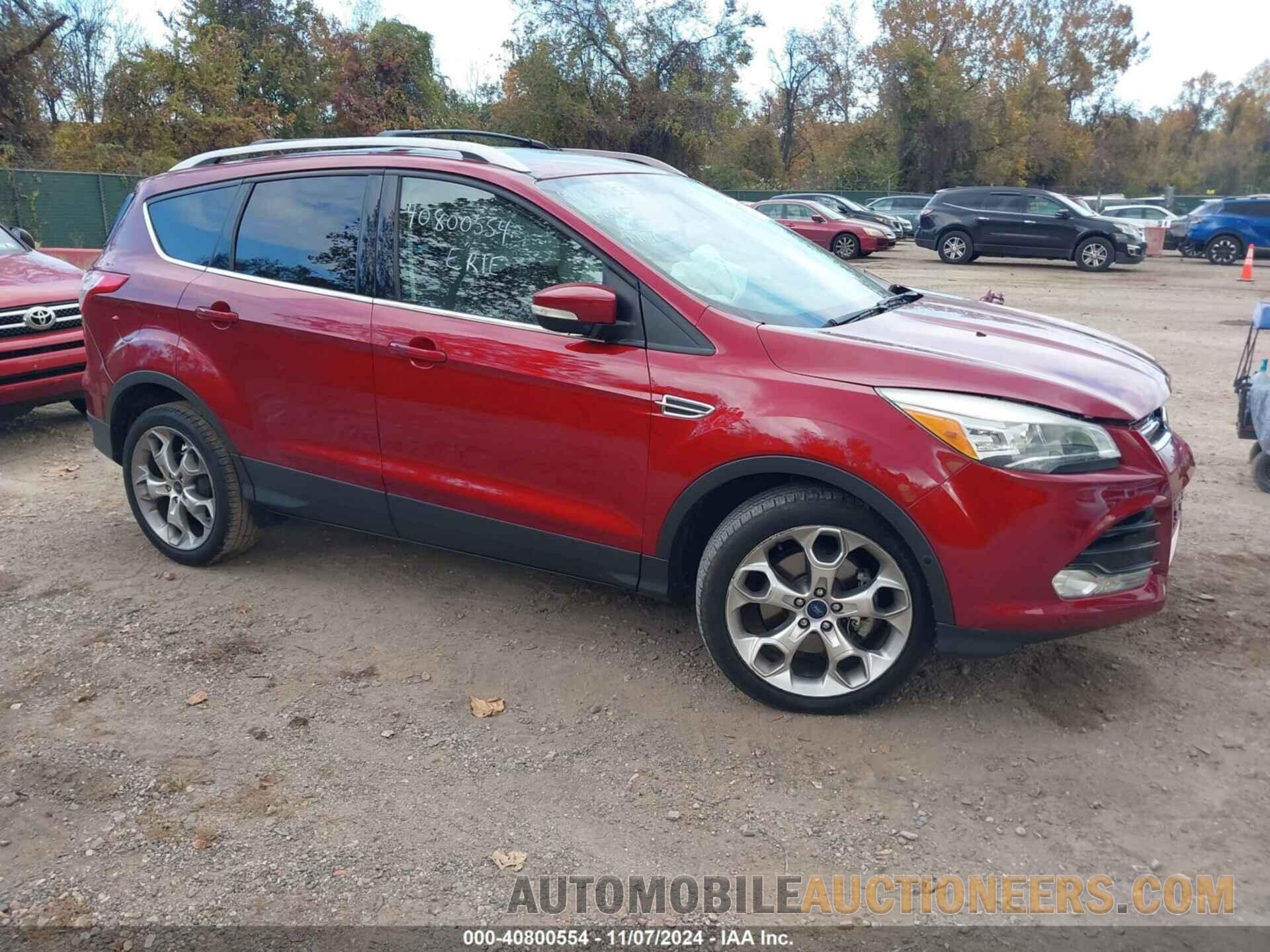 1FMCU9J91GUA92544 FORD ESCAPE 2016