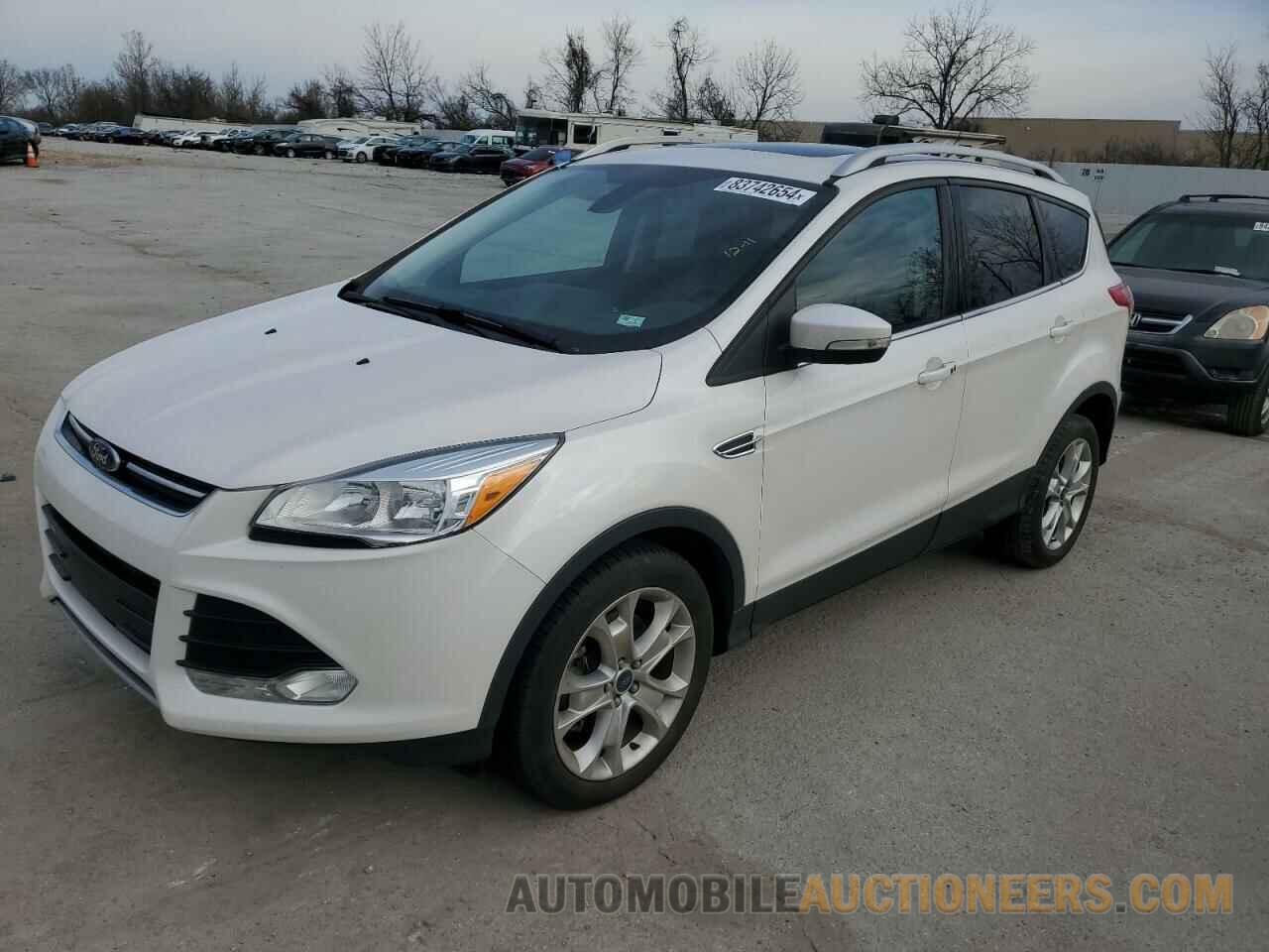 1FMCU9J91GUB59191 FORD ESCAPE 2016