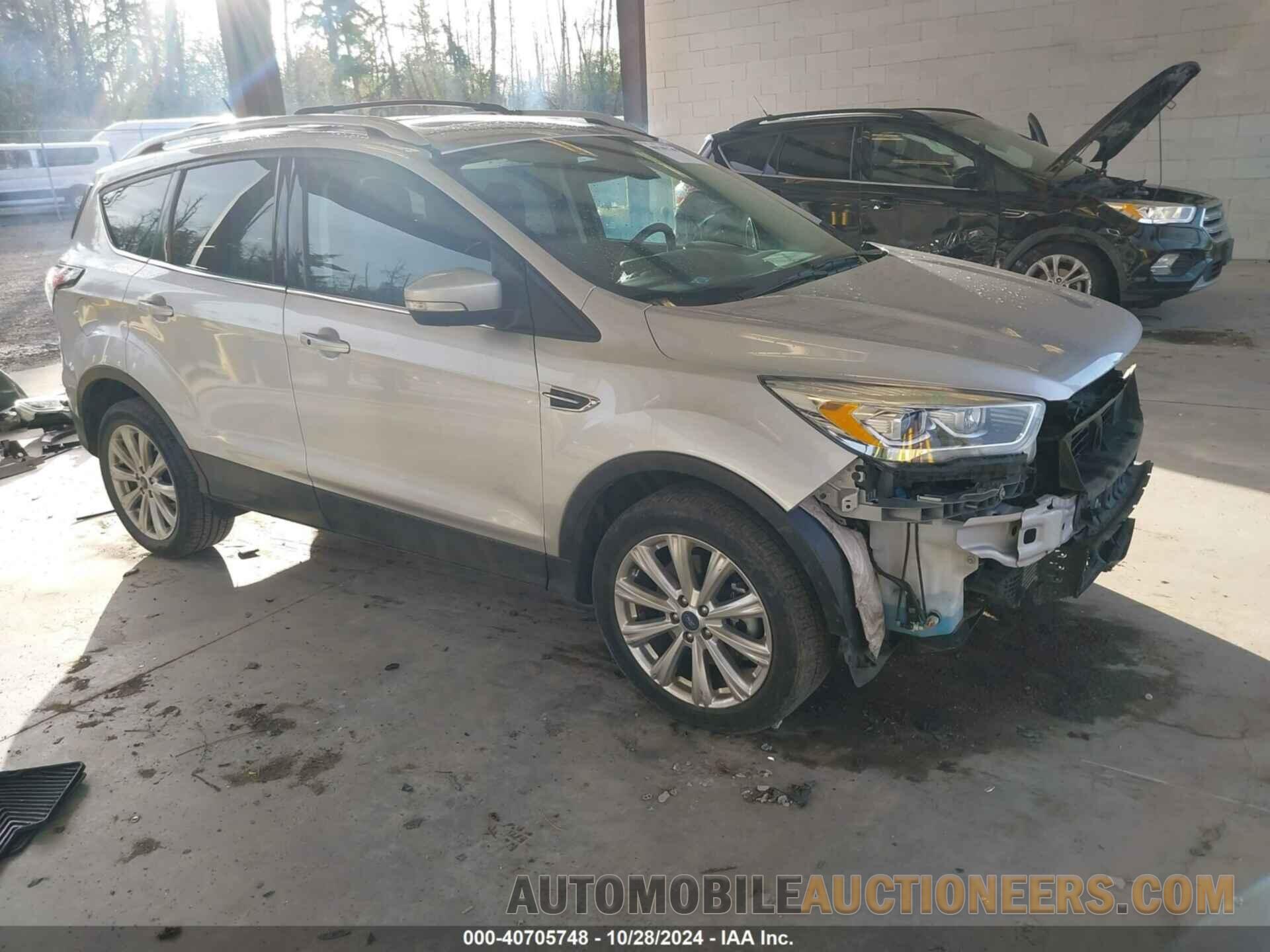 1FMCU9J91JUA31833 FORD ESCAPE 2018