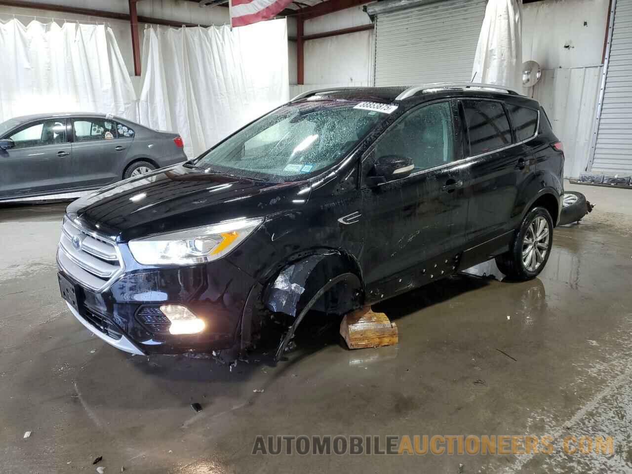 1FMCU9J91JUB01895 FORD ESCAPE 2018