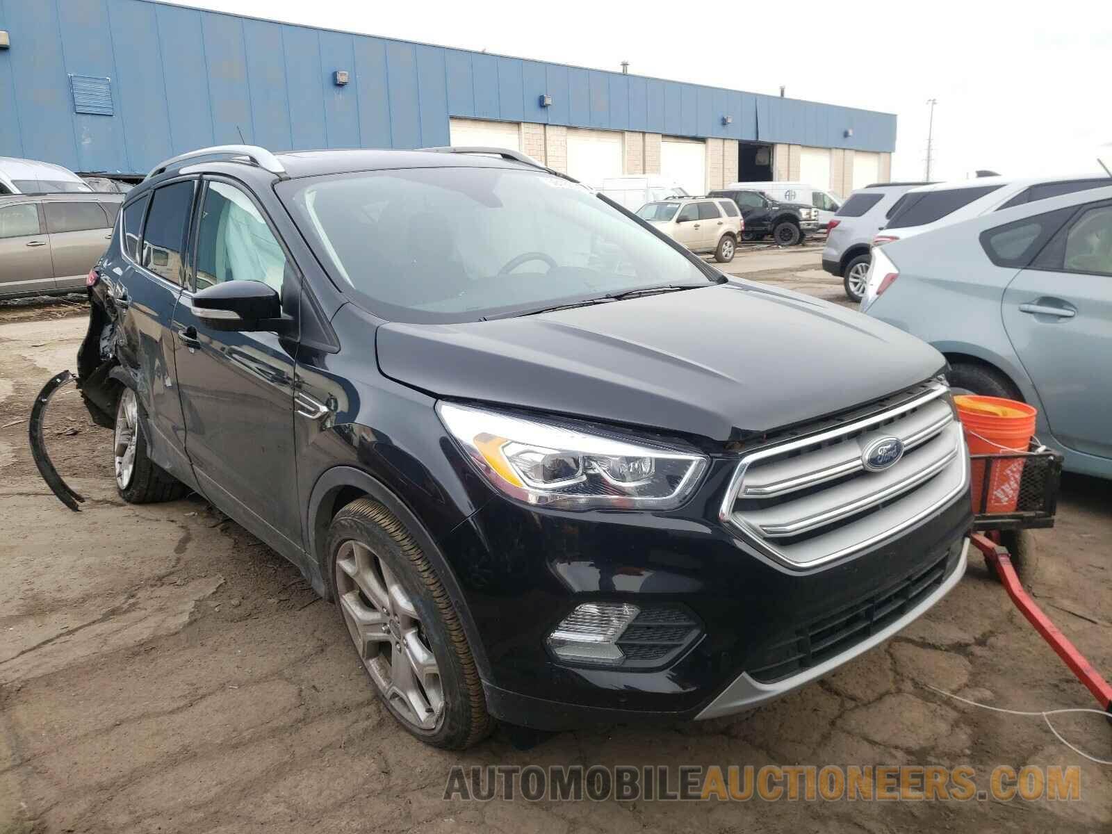 1FMCU9J91JUC32308 FORD ESCAPE 2018