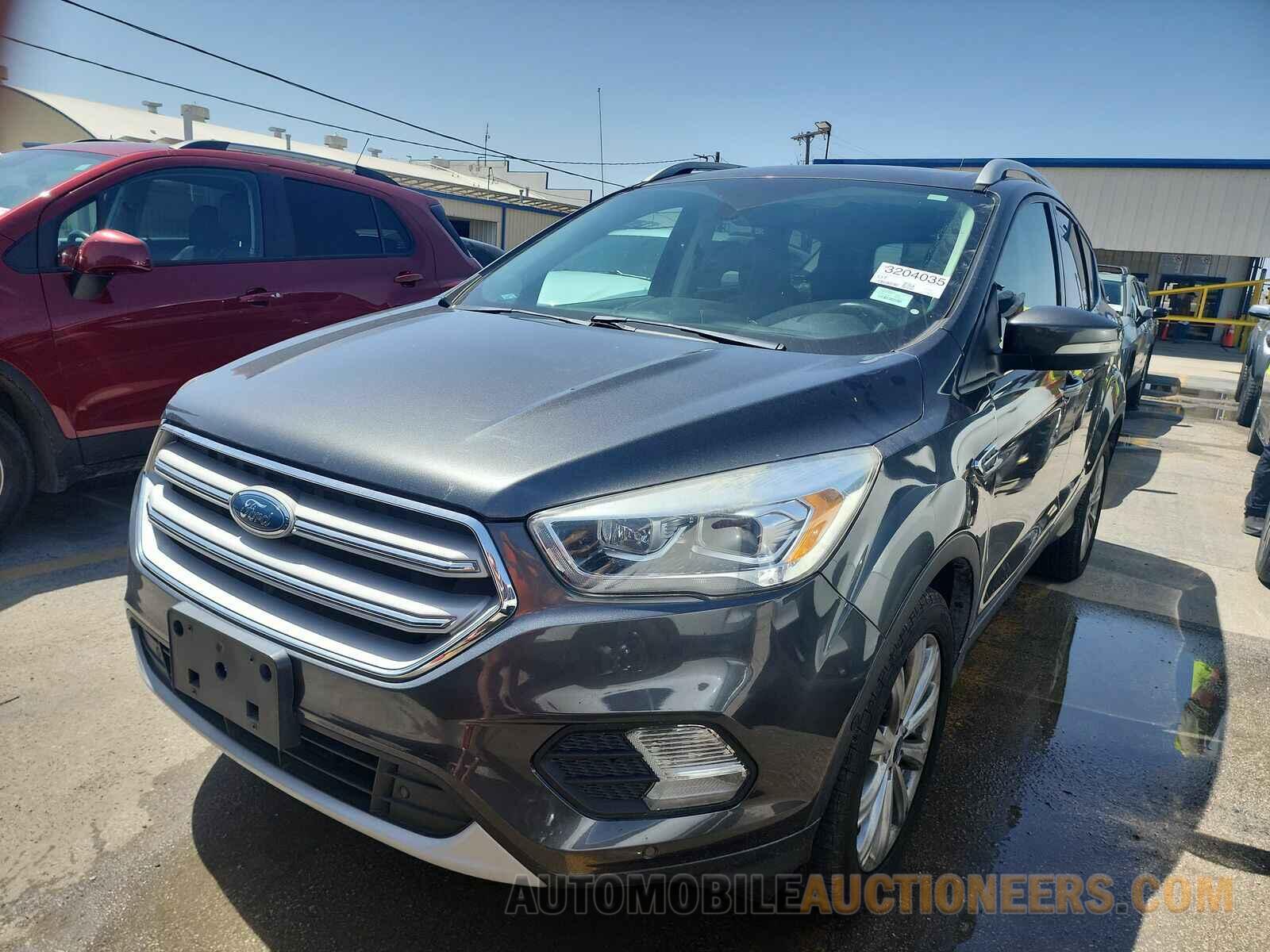 1FMCU9J91JUC59217 Ford Escape 2018