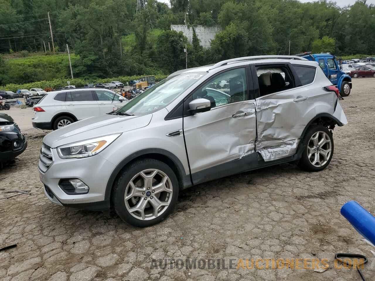 1FMCU9J91KUC22878 FORD ESCAPE 2019