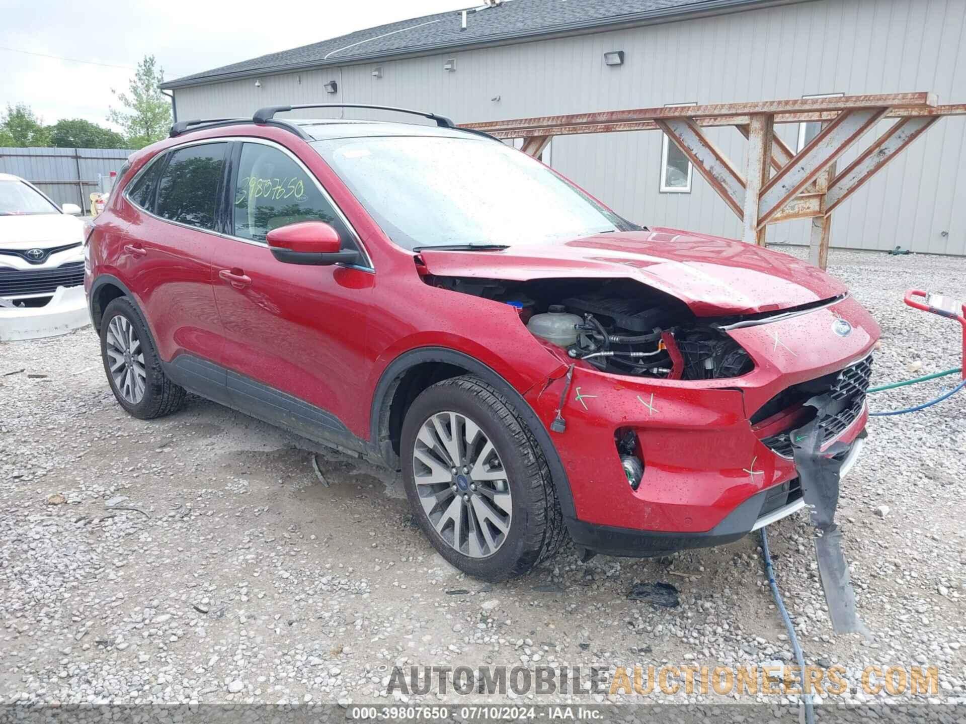 1FMCU9J91LUB29716 FORD ESCAPE 2020