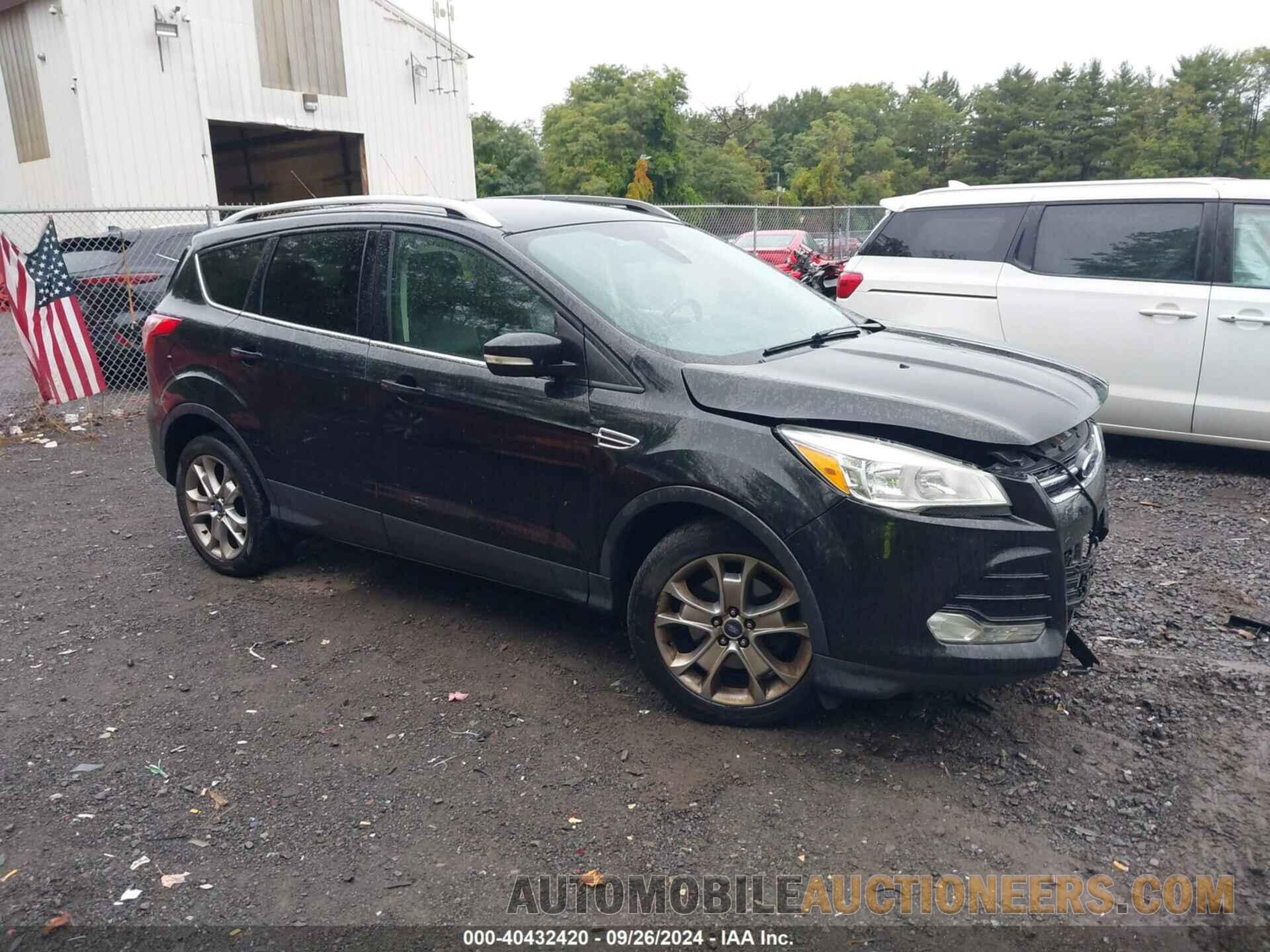 1FMCU9J92EUD76634 FORD ESCAPE 2014