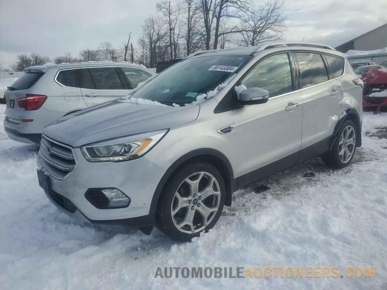 1FMCU9J92HUA17871 FORD ESCAPE 2017