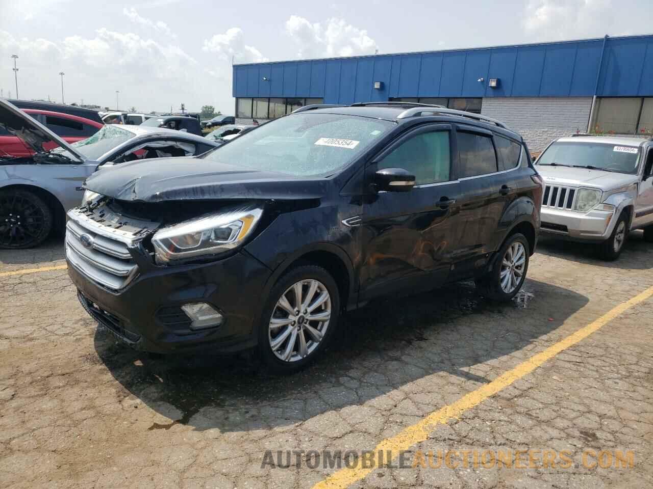 1FMCU9J92HUB78642 FORD ESCAPE 2017