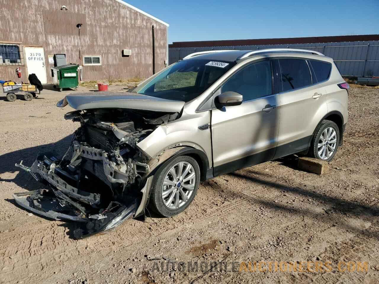 1FMCU9J92HUD28622 FORD ESCAPE 2017