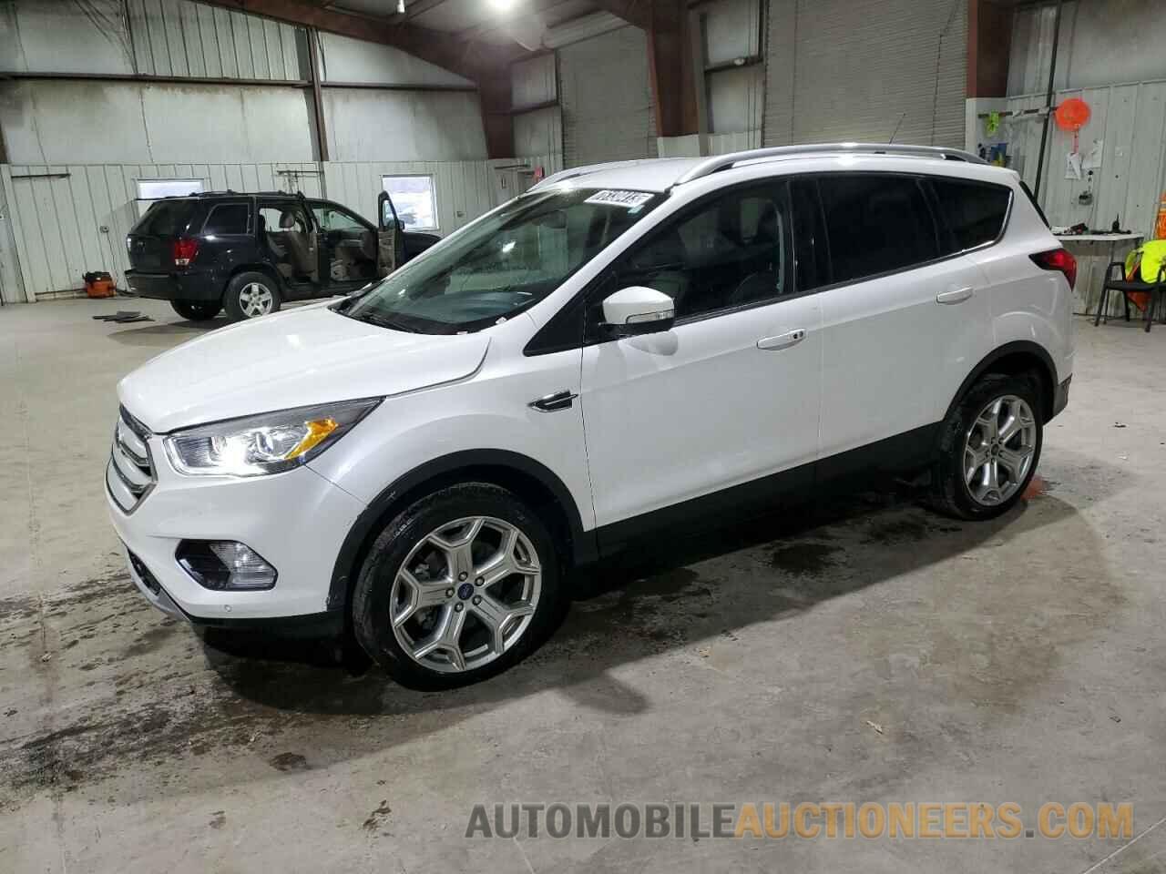 1FMCU9J92KUA78211 FORD ESCAPE 2019