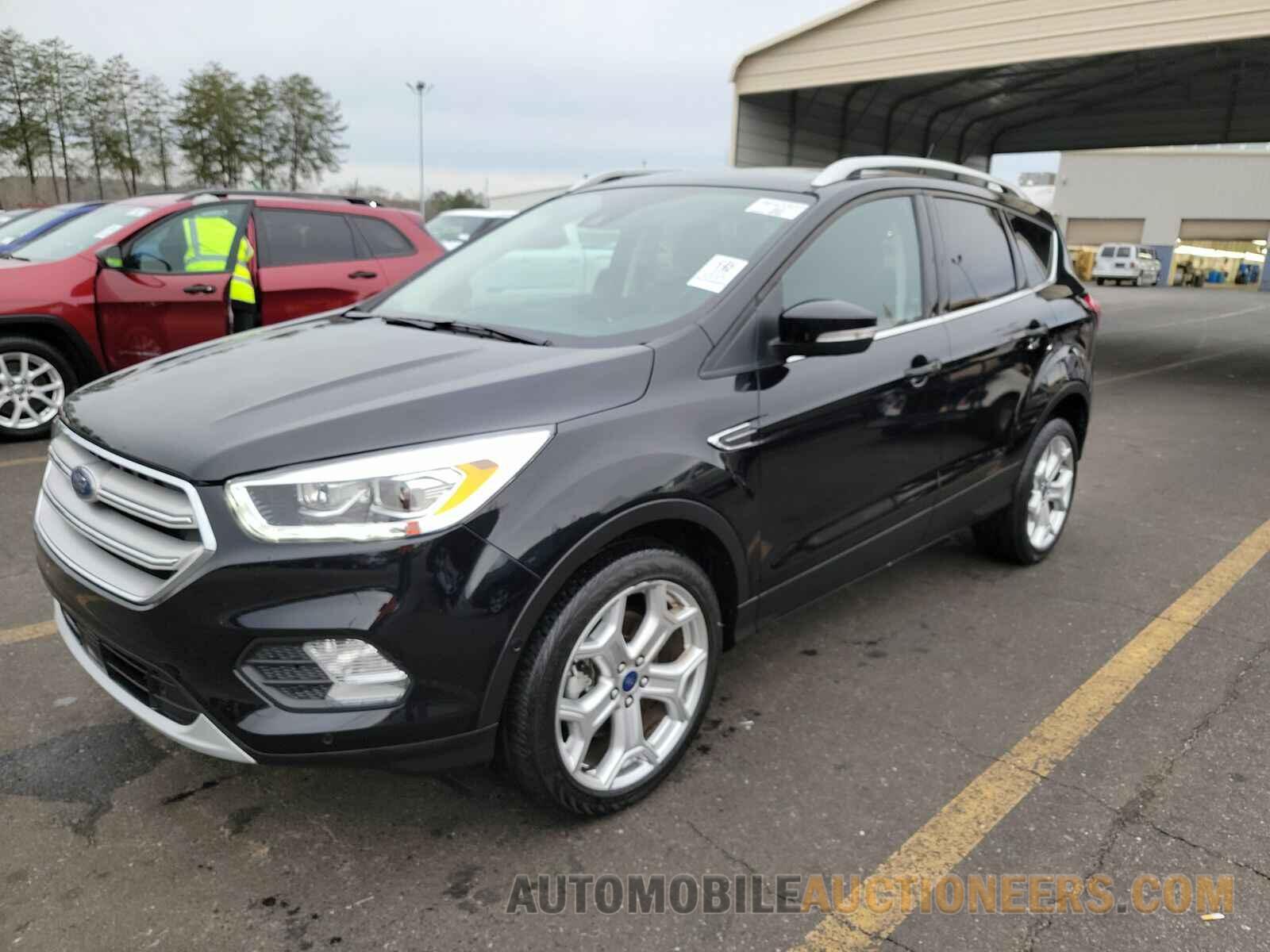 1FMCU9J92KUC49121 Ford Escape 2019