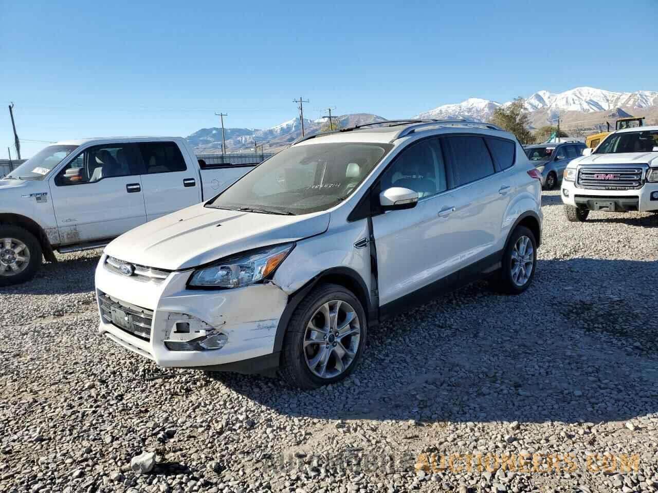 1FMCU9J93GUC59079 FORD ESCAPE 2016