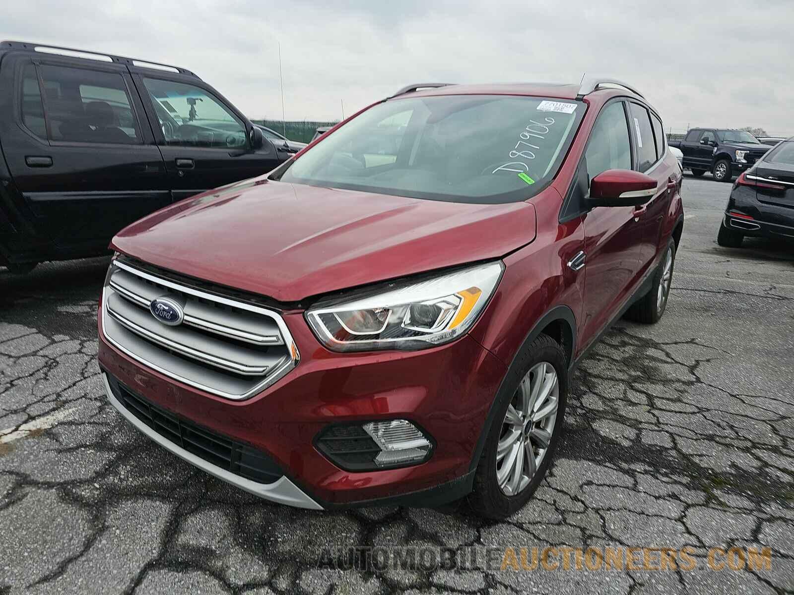 1FMCU9J93HUD87906 Ford Escape 2017