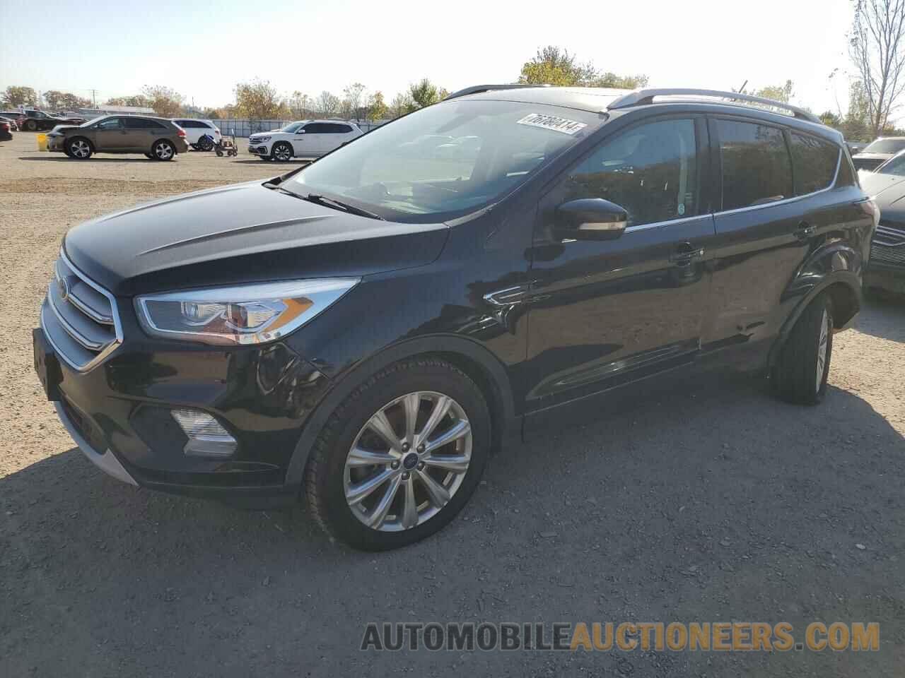 1FMCU9J93JUA37553 FORD ESCAPE 2018