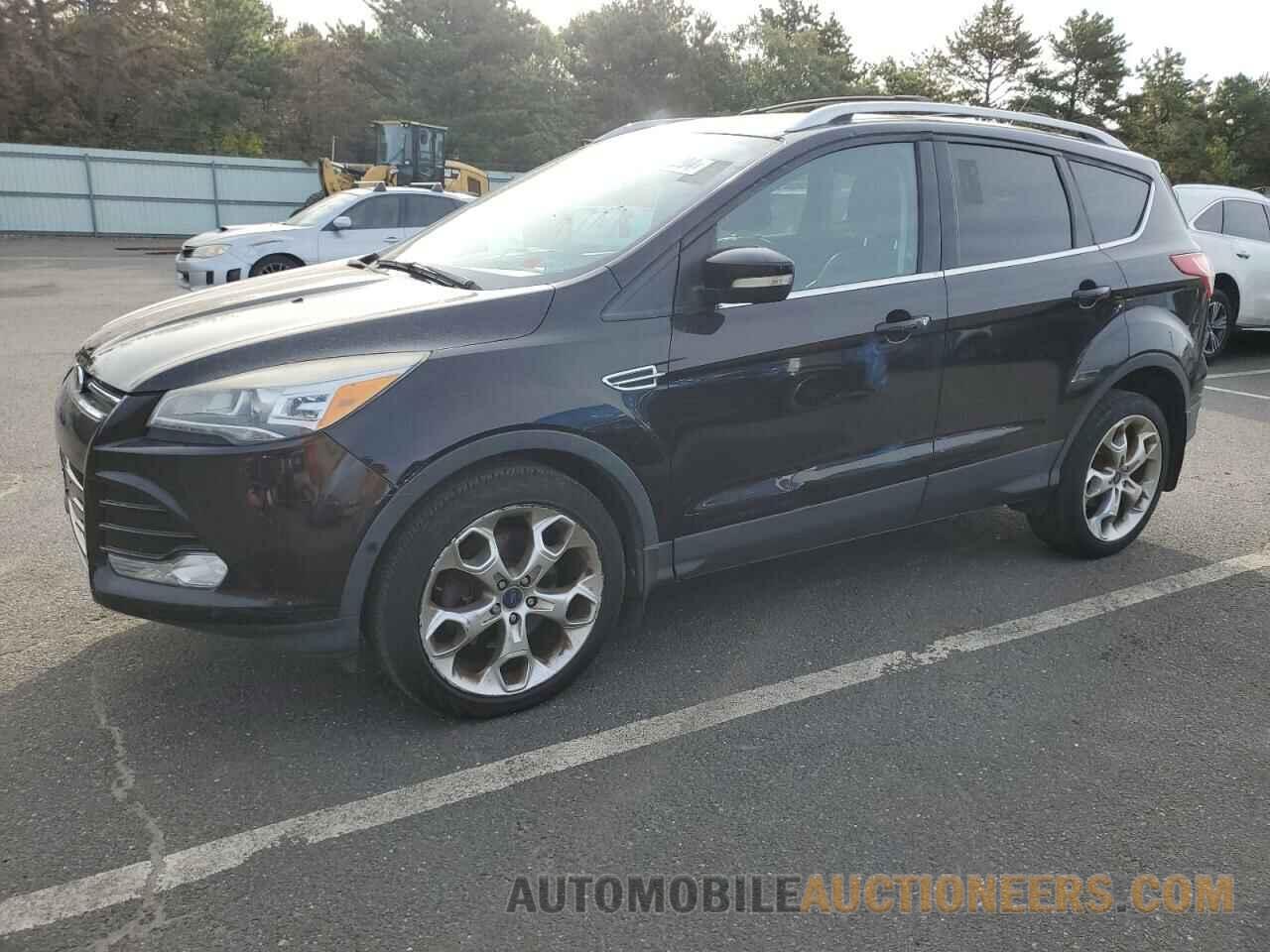 1FMCU9J94DUC40083 FORD ESCAPE 2013