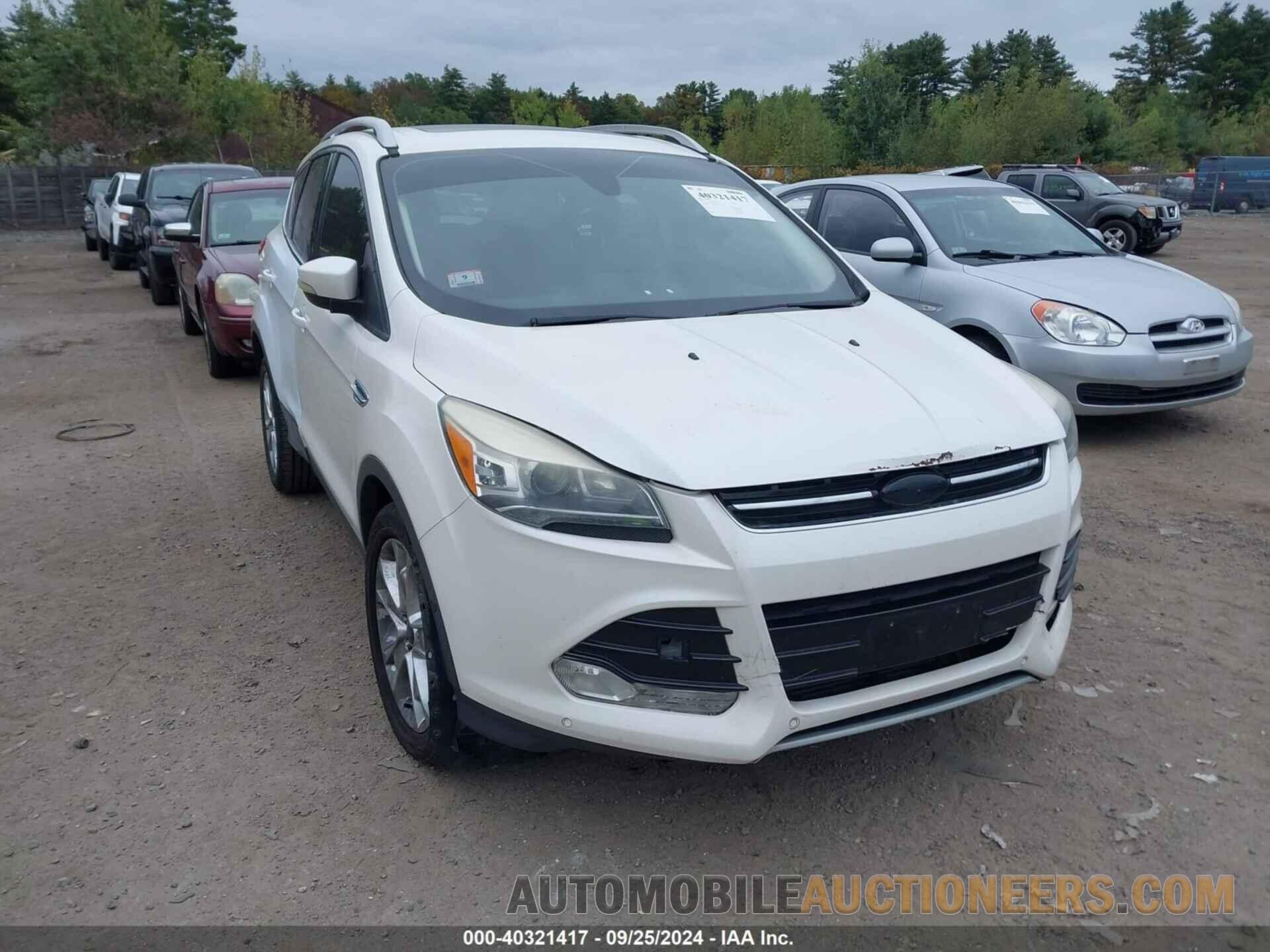 1FMCU9J94FUA48584 FORD ESCAPE 2015