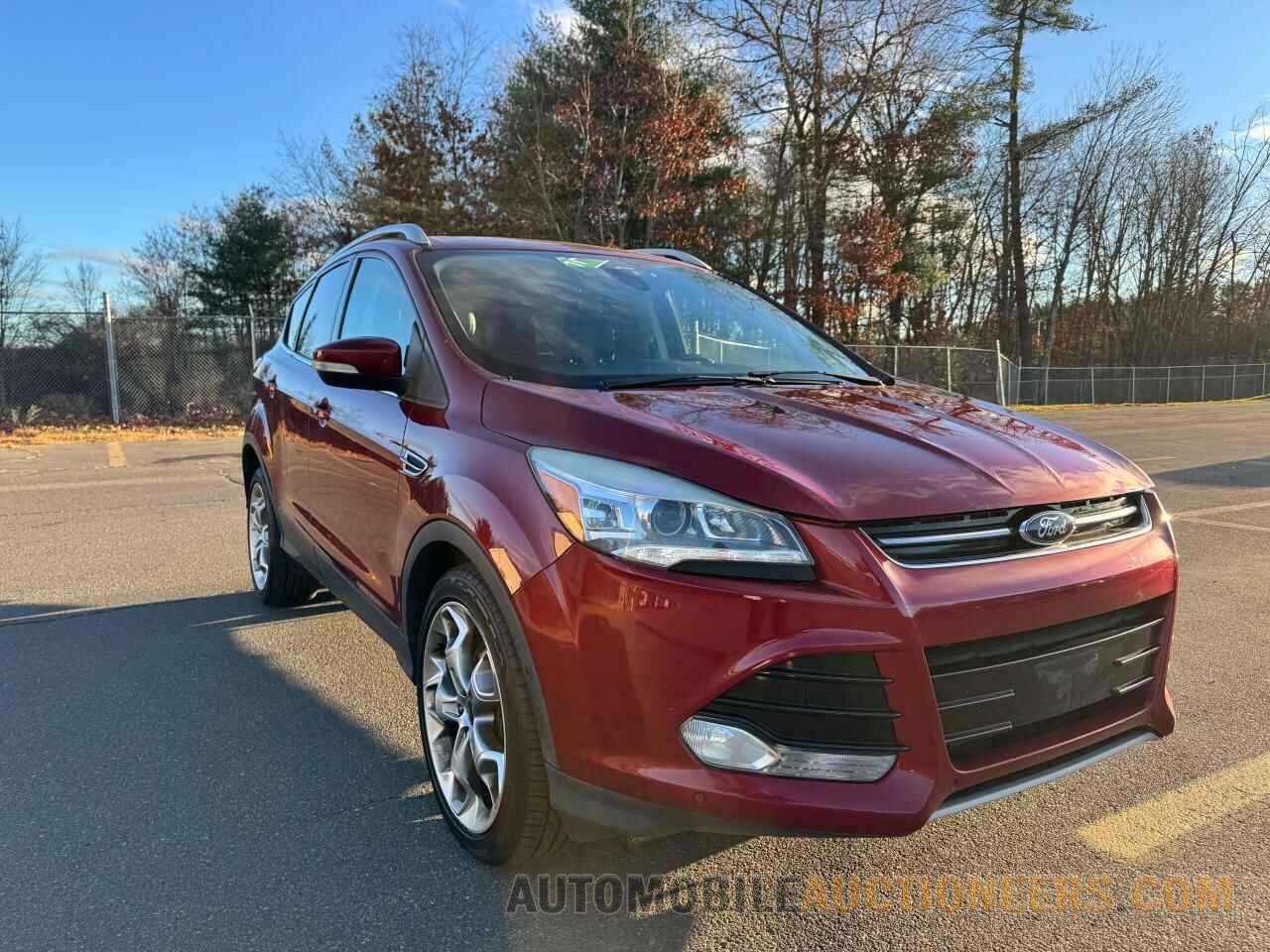 1FMCU9J94GUB55006 FORD ESCAPE 2016