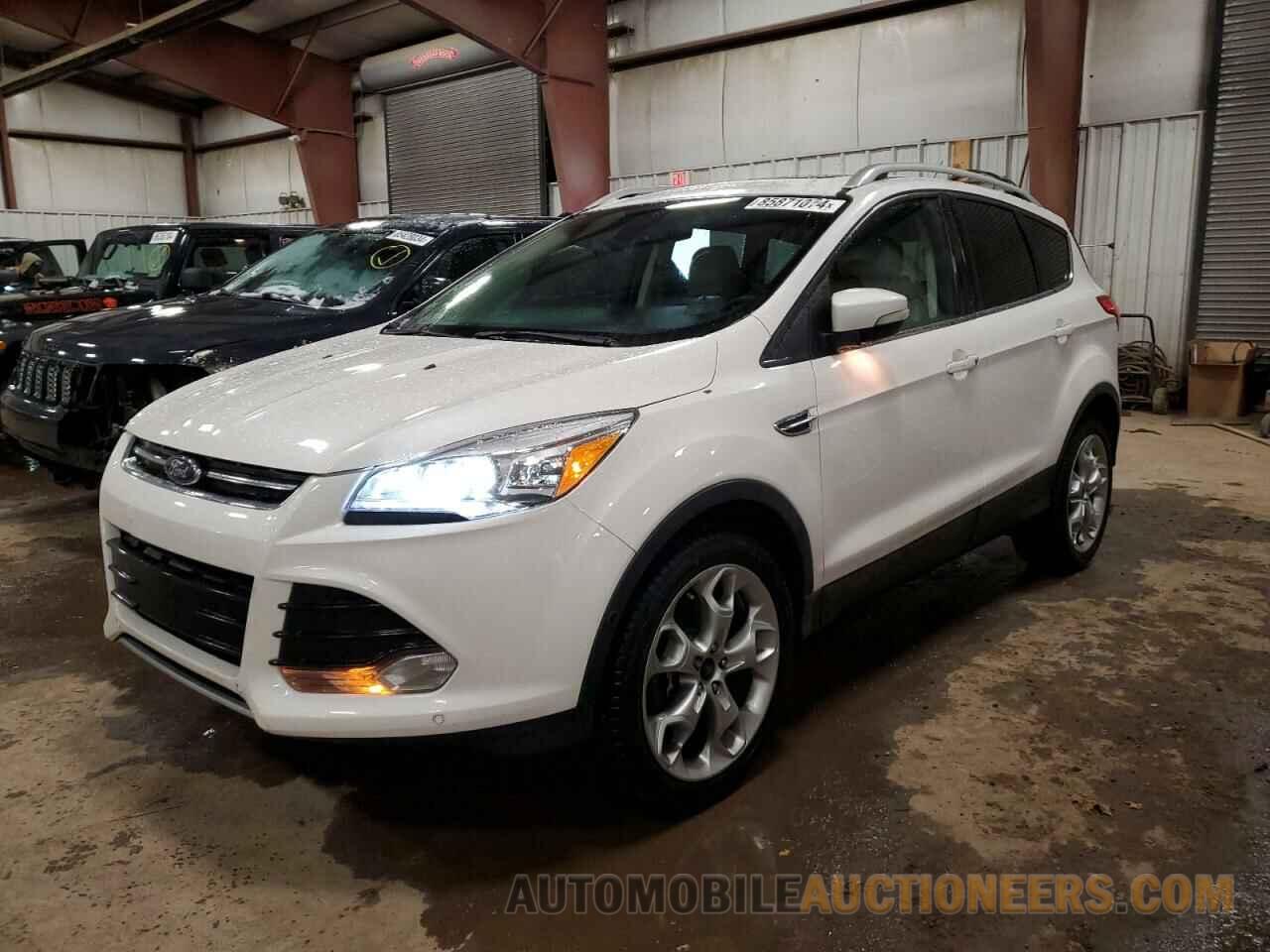 1FMCU9J94GUB81816 FORD ESCAPE 2016