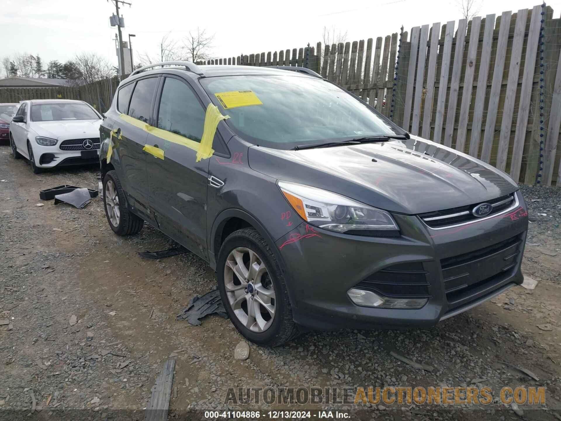 1FMCU9J94GUC49886 FORD ESCAPE 2016