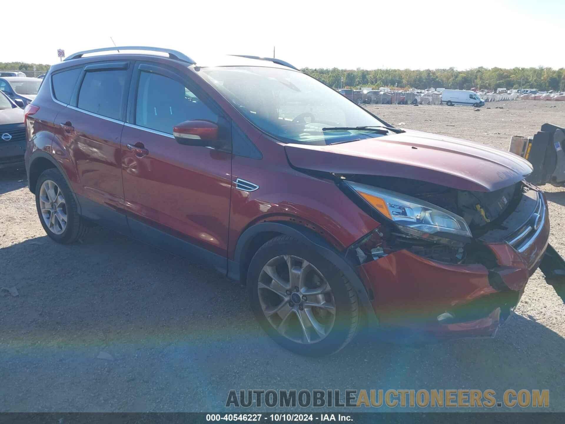 1FMCU9J94GUC71175 FORD ESCAPE 2016