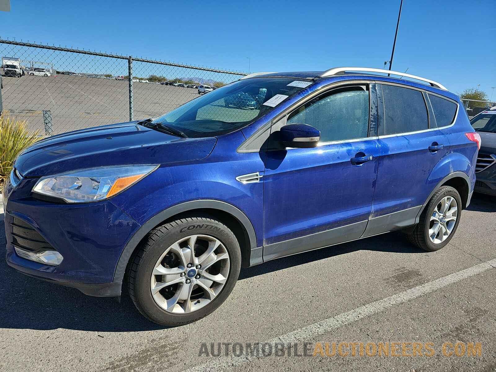 1FMCU9J94GUC83536 Ford Escape 2016