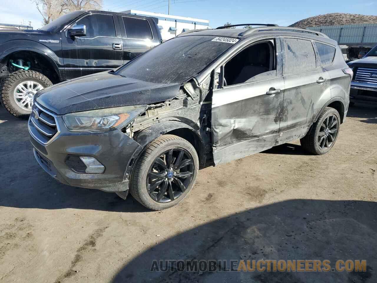 1FMCU9J94HUD60441 FORD ESCAPE 2017