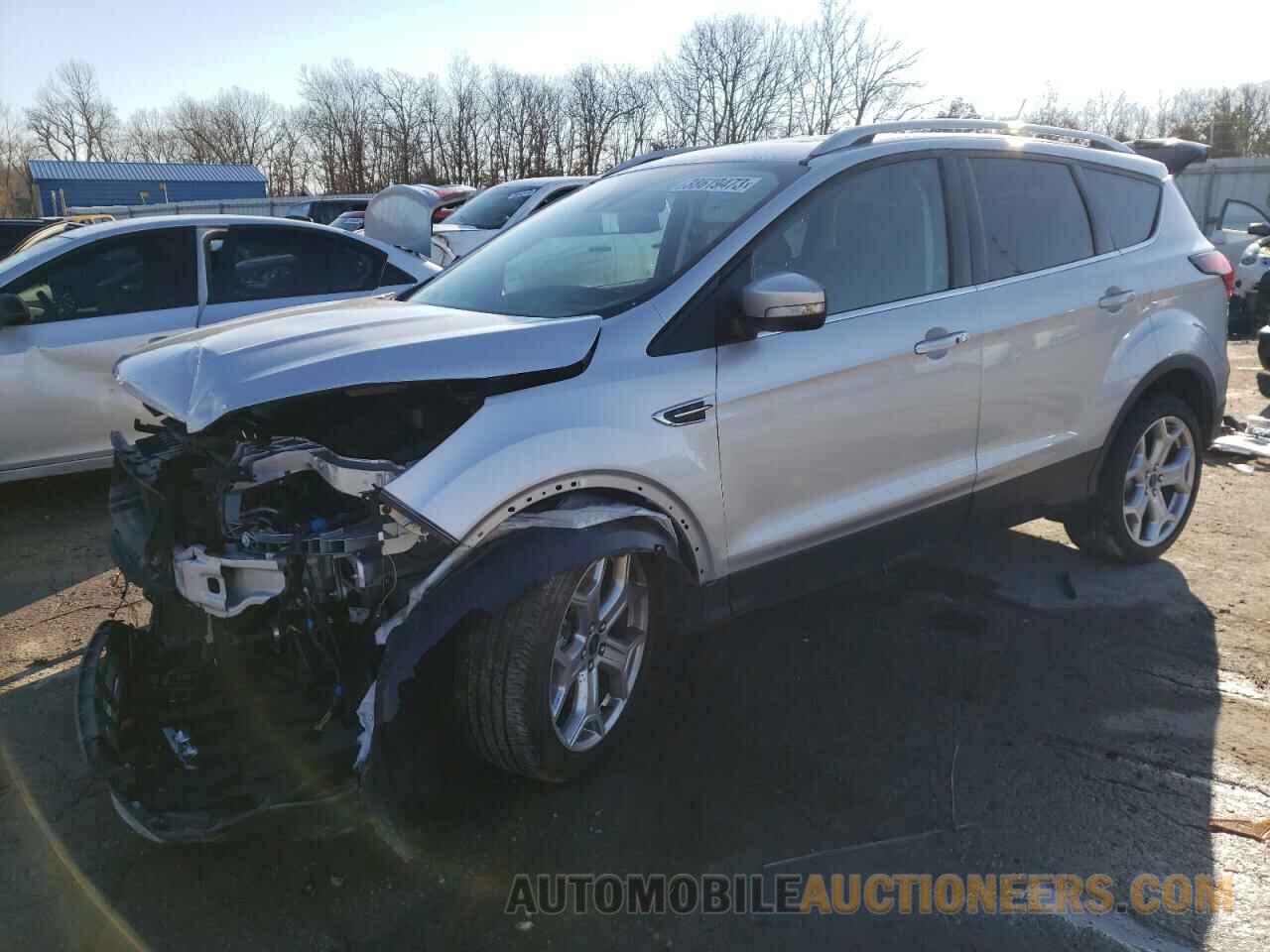 1FMCU9J94KUA77027 FORD ESCAPE 2019