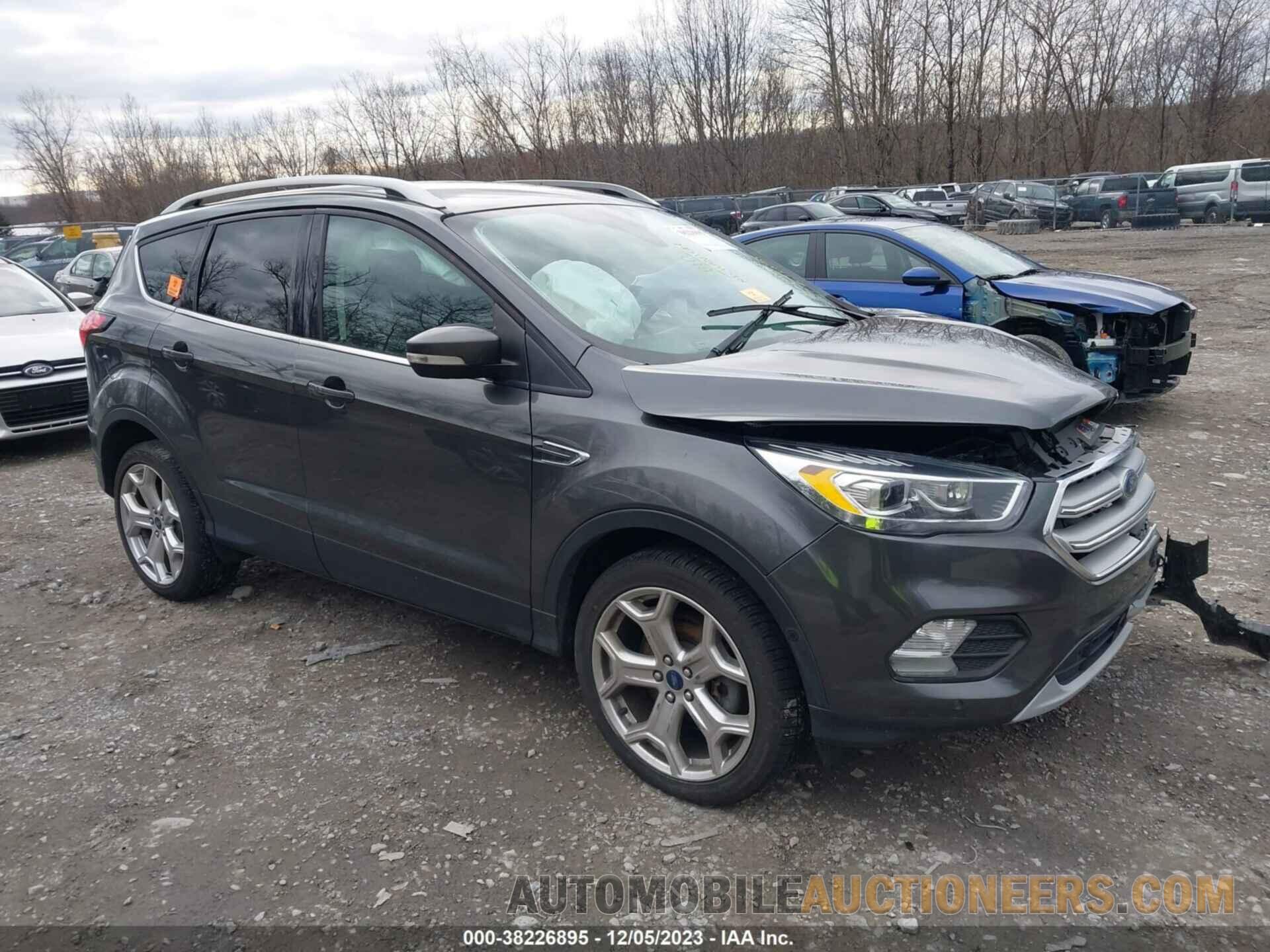 1FMCU9J94KUB73398 FORD ESCAPE 2019