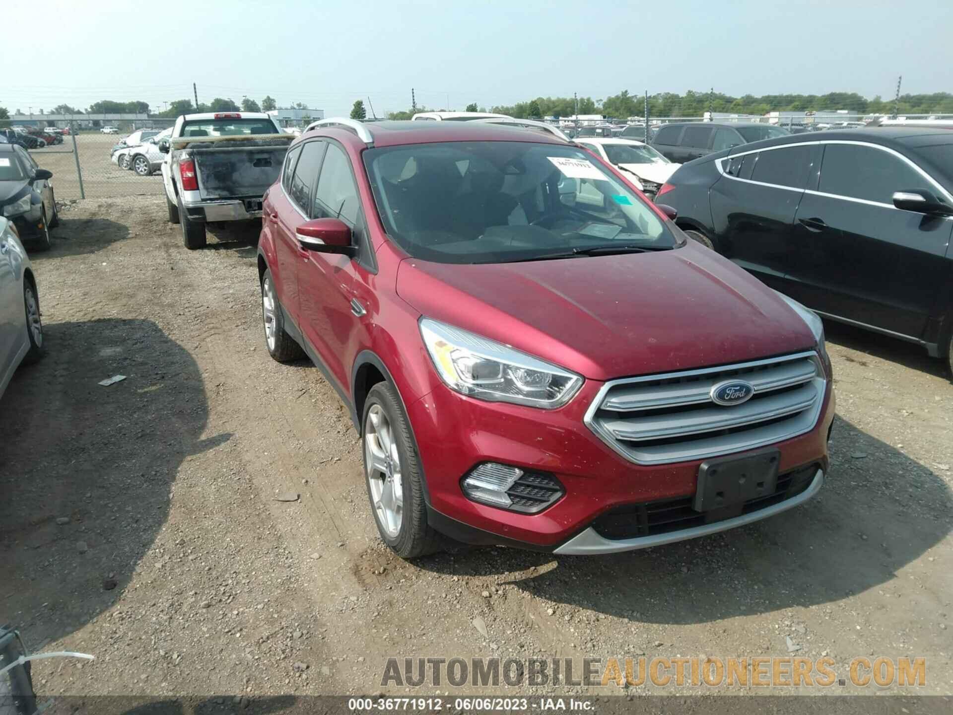 1FMCU9J94KUC48343 FORD ESCAPE 2019