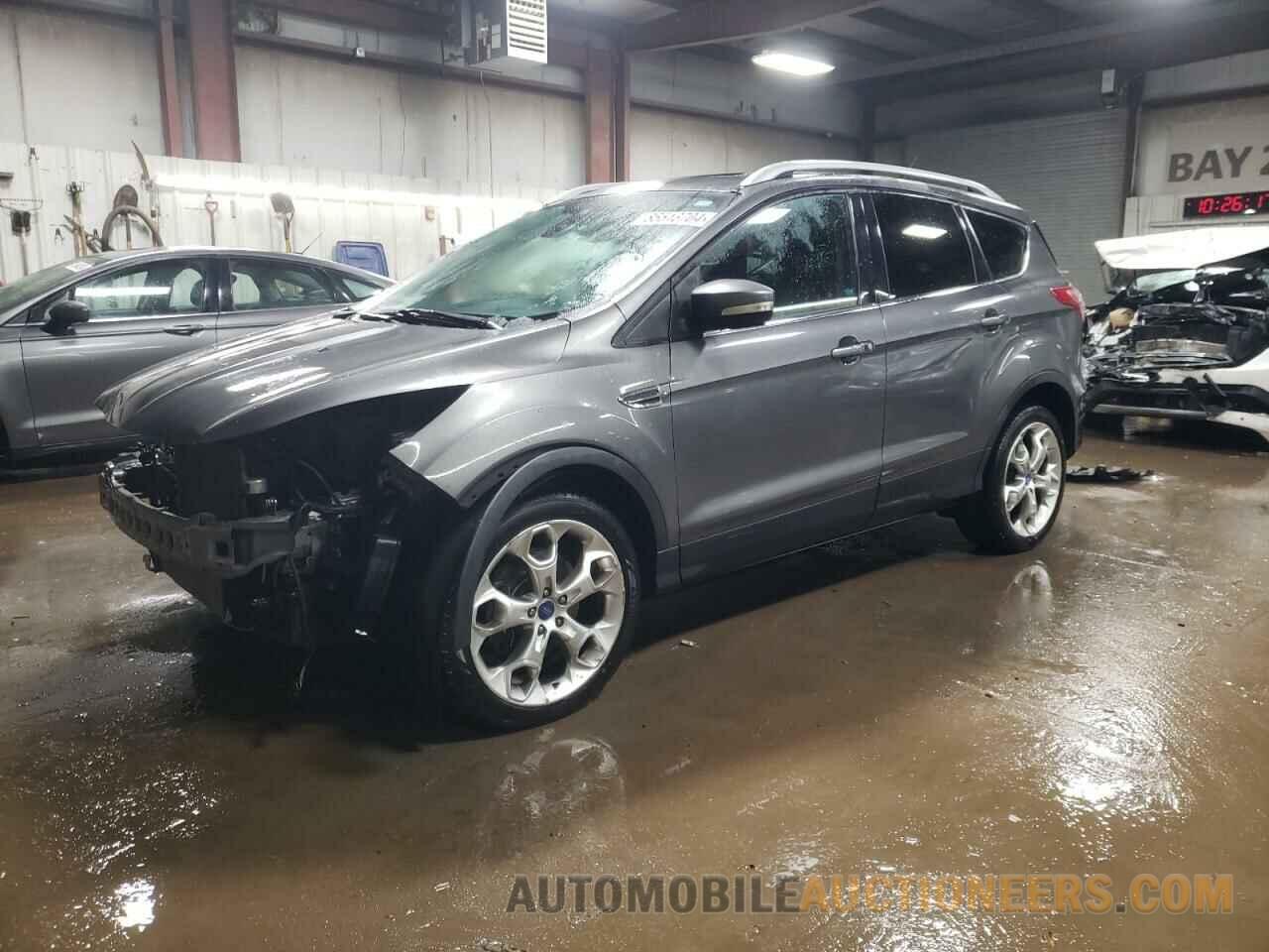 1FMCU9J95DUC30081 FORD ESCAPE 2013