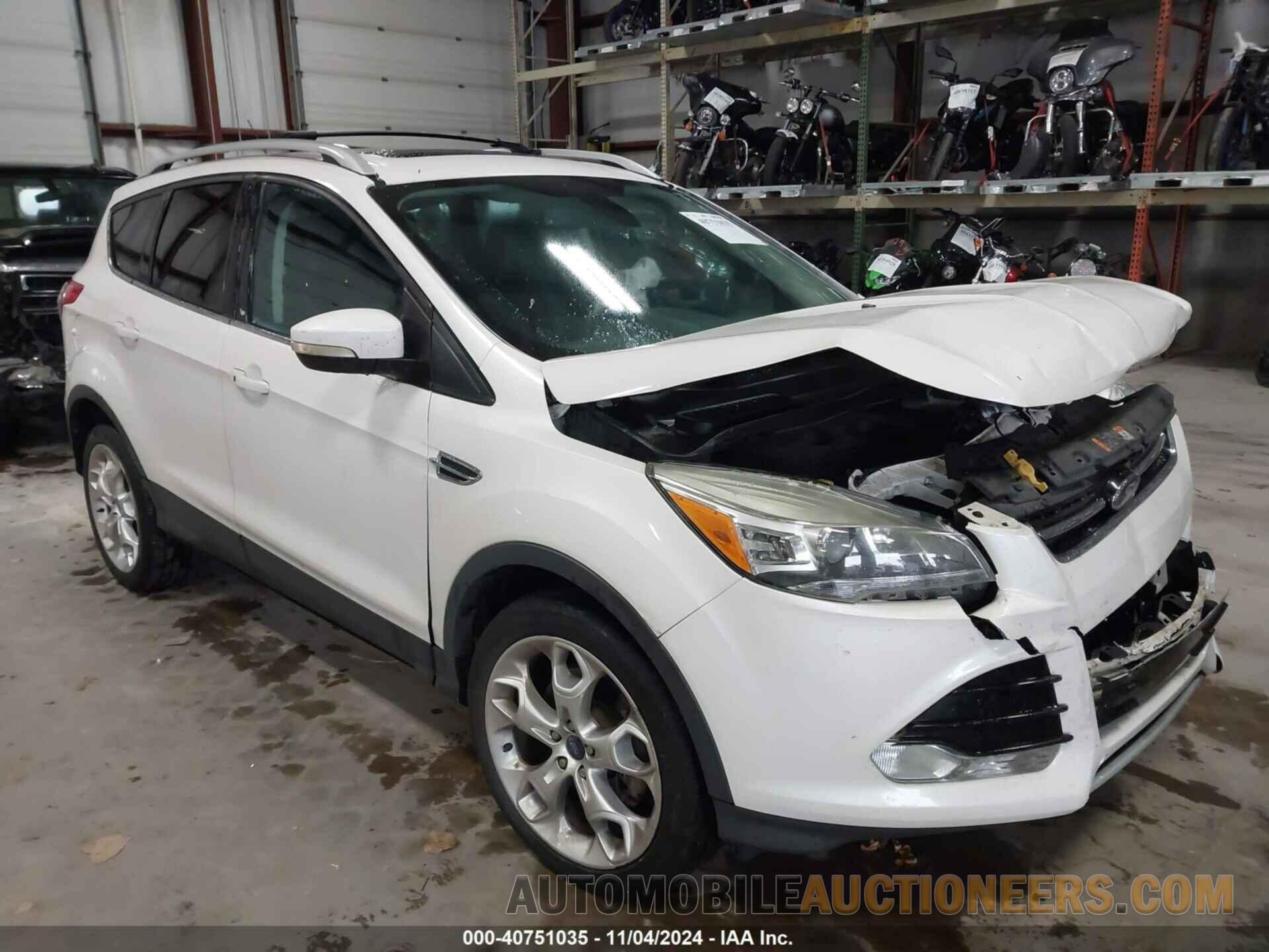 1FMCU9J95DUD34876 FORD ESCAPE 2013