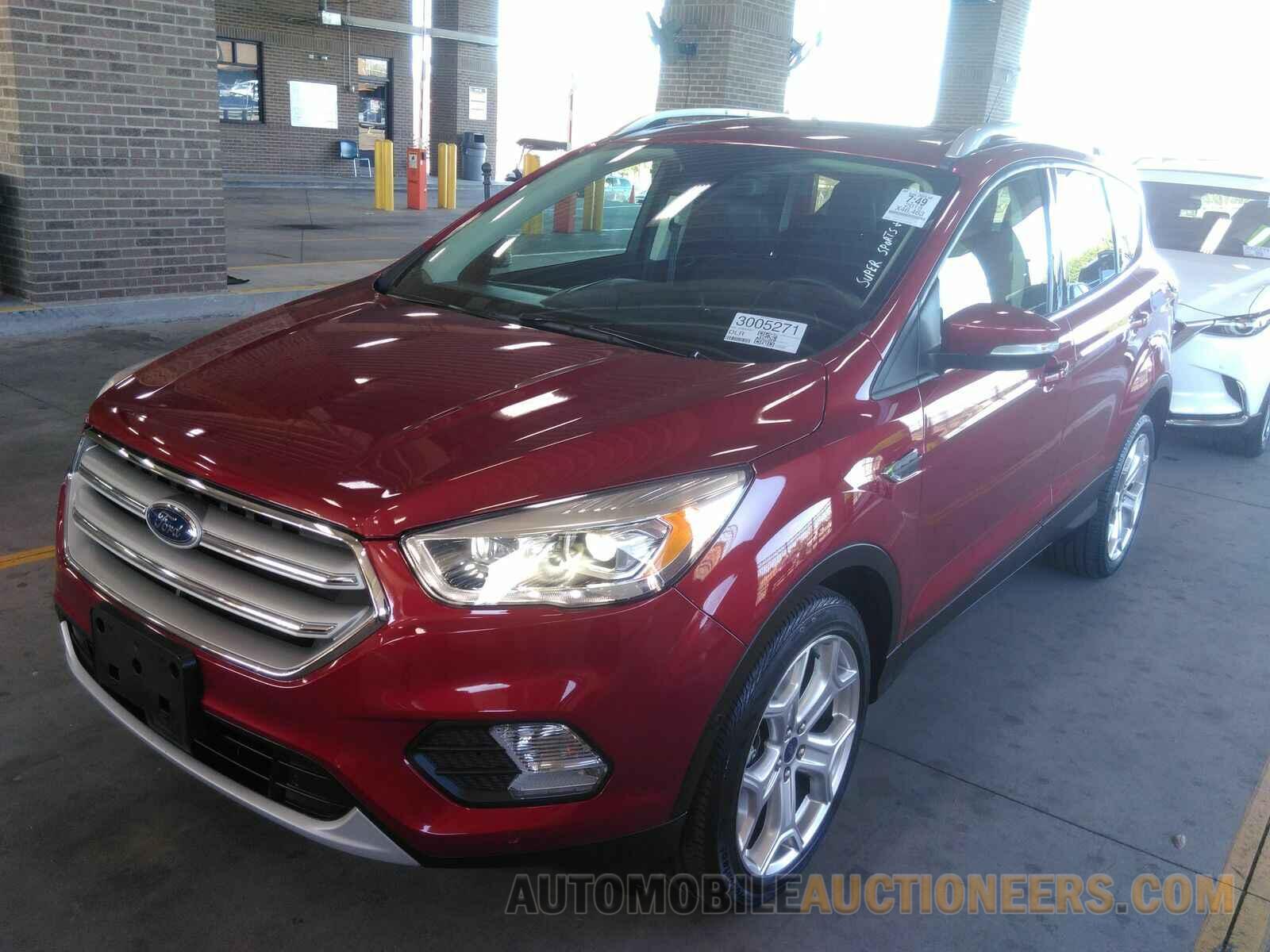 1FMCU9J95JUB97823 Ford Escape 2018