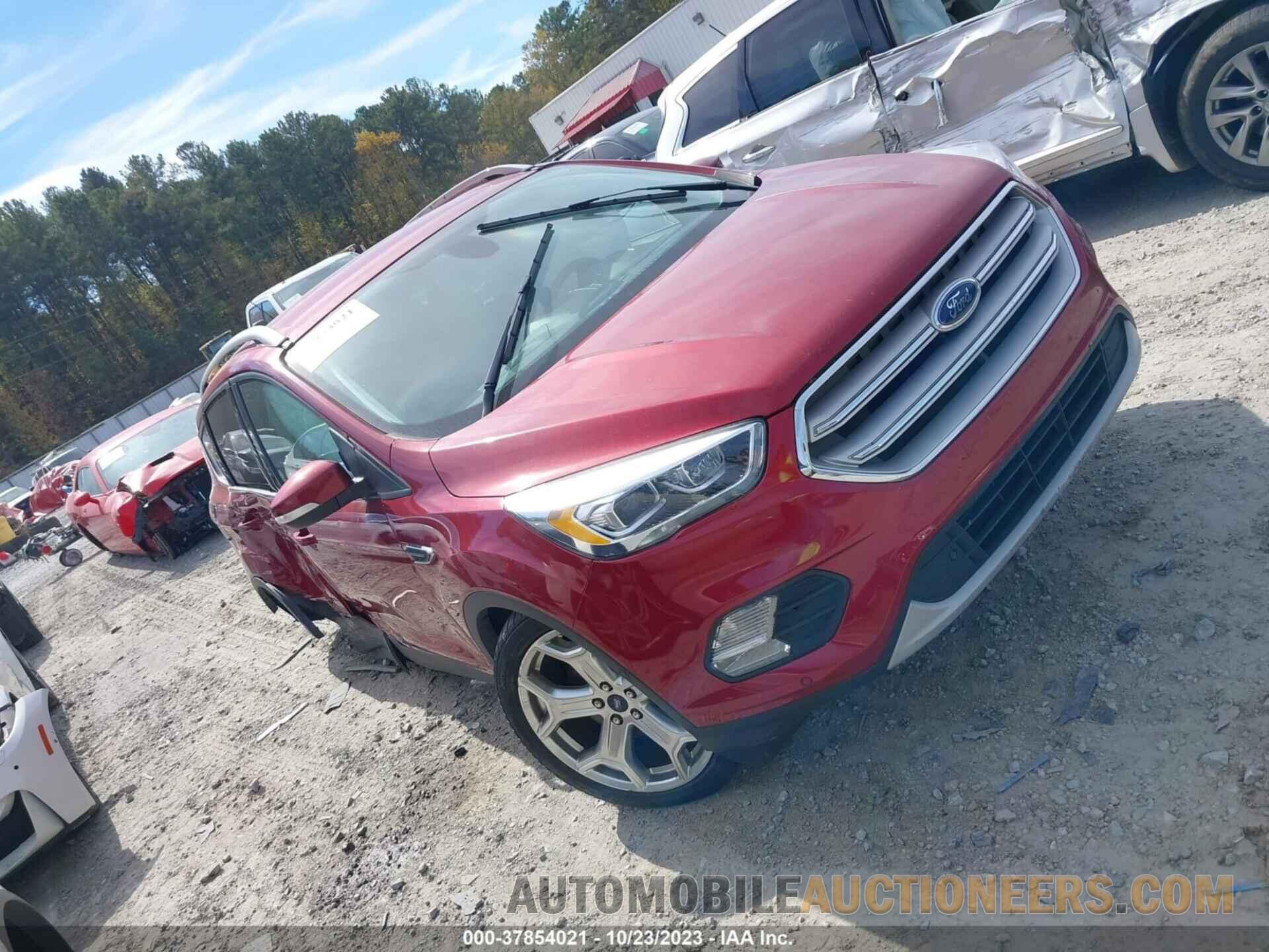 1FMCU9J95KUA29715 FORD ESCAPE 2019