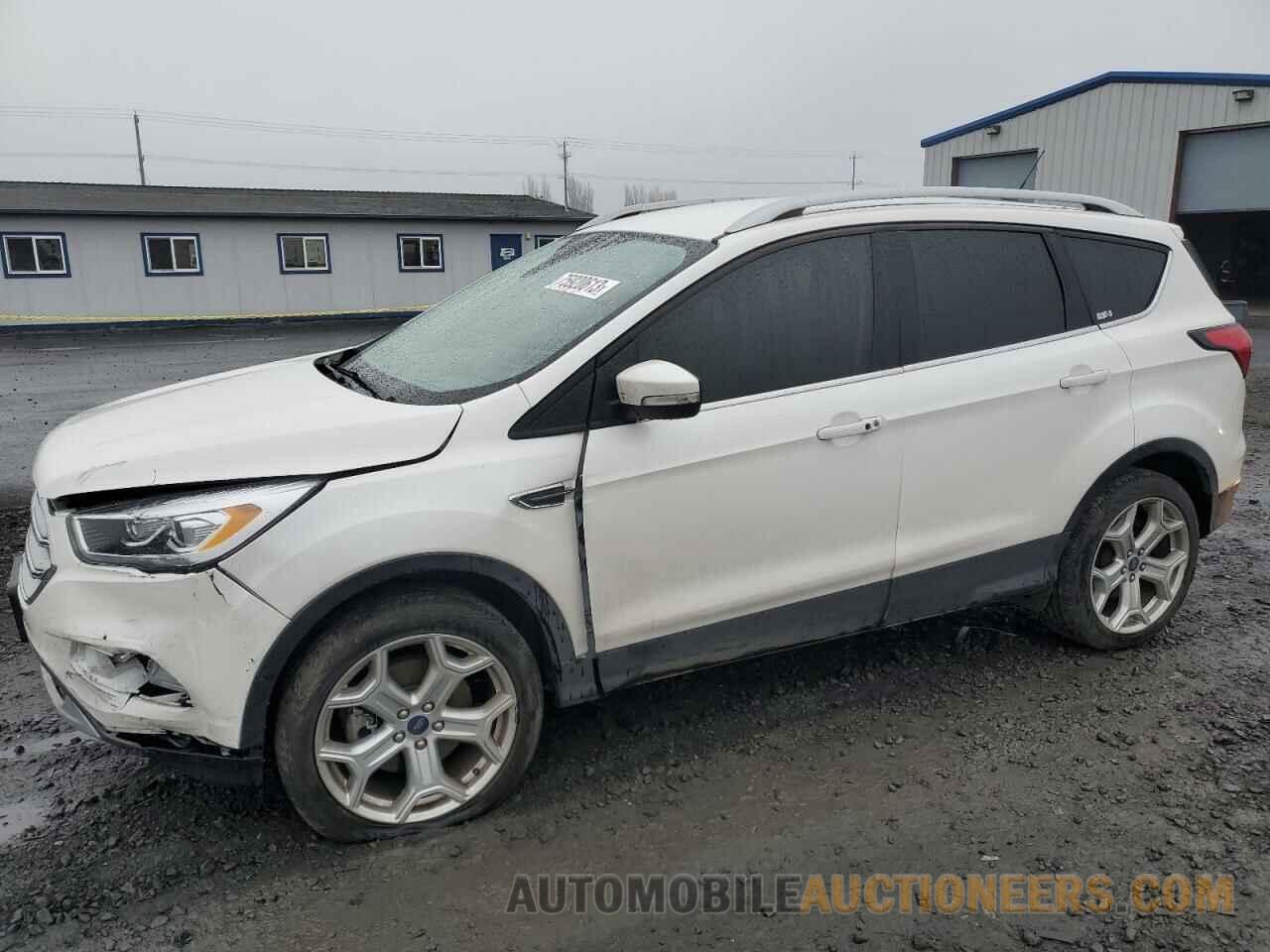 1FMCU9J95KUA80681 FORD ESCAPE 2019