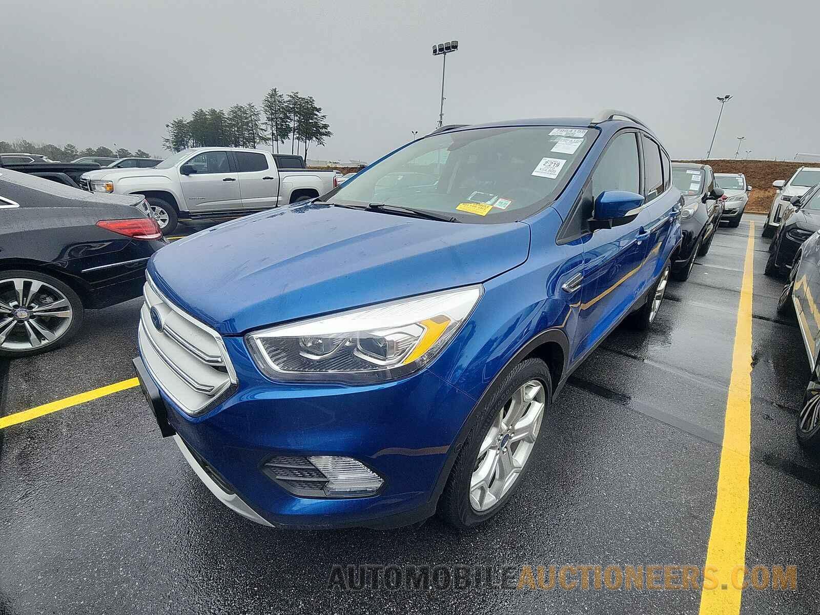 1FMCU9J95KUC48822 Ford Escape 2019