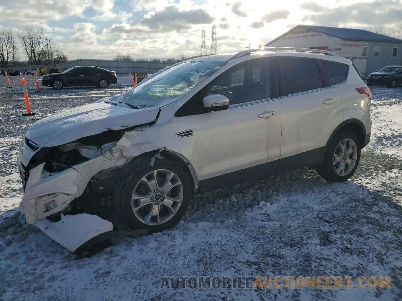 1FMCU9J96FUC41643 FORD ESCAPE 2015