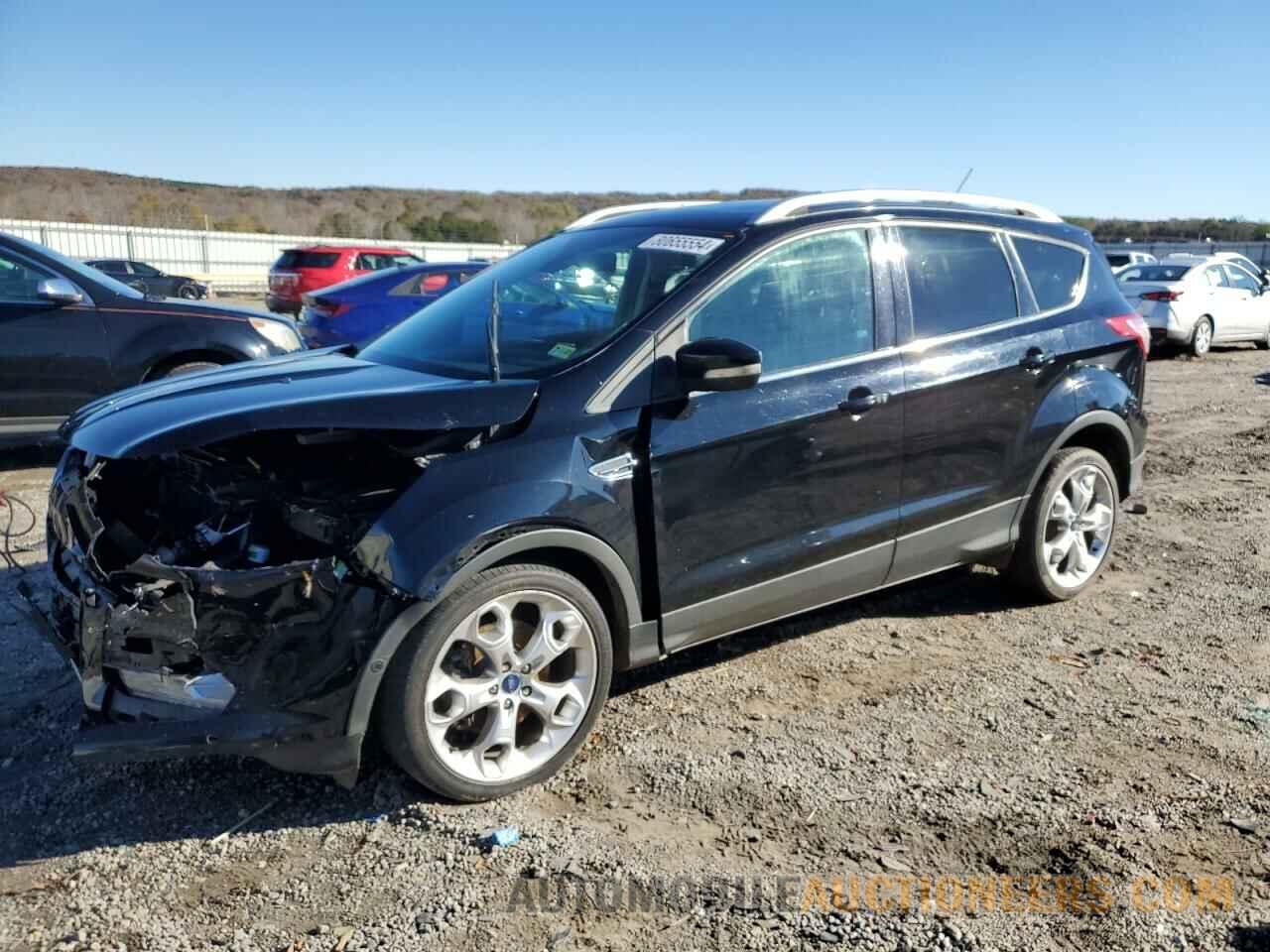 1FMCU9J96GUA01560 FORD ESCAPE 2016