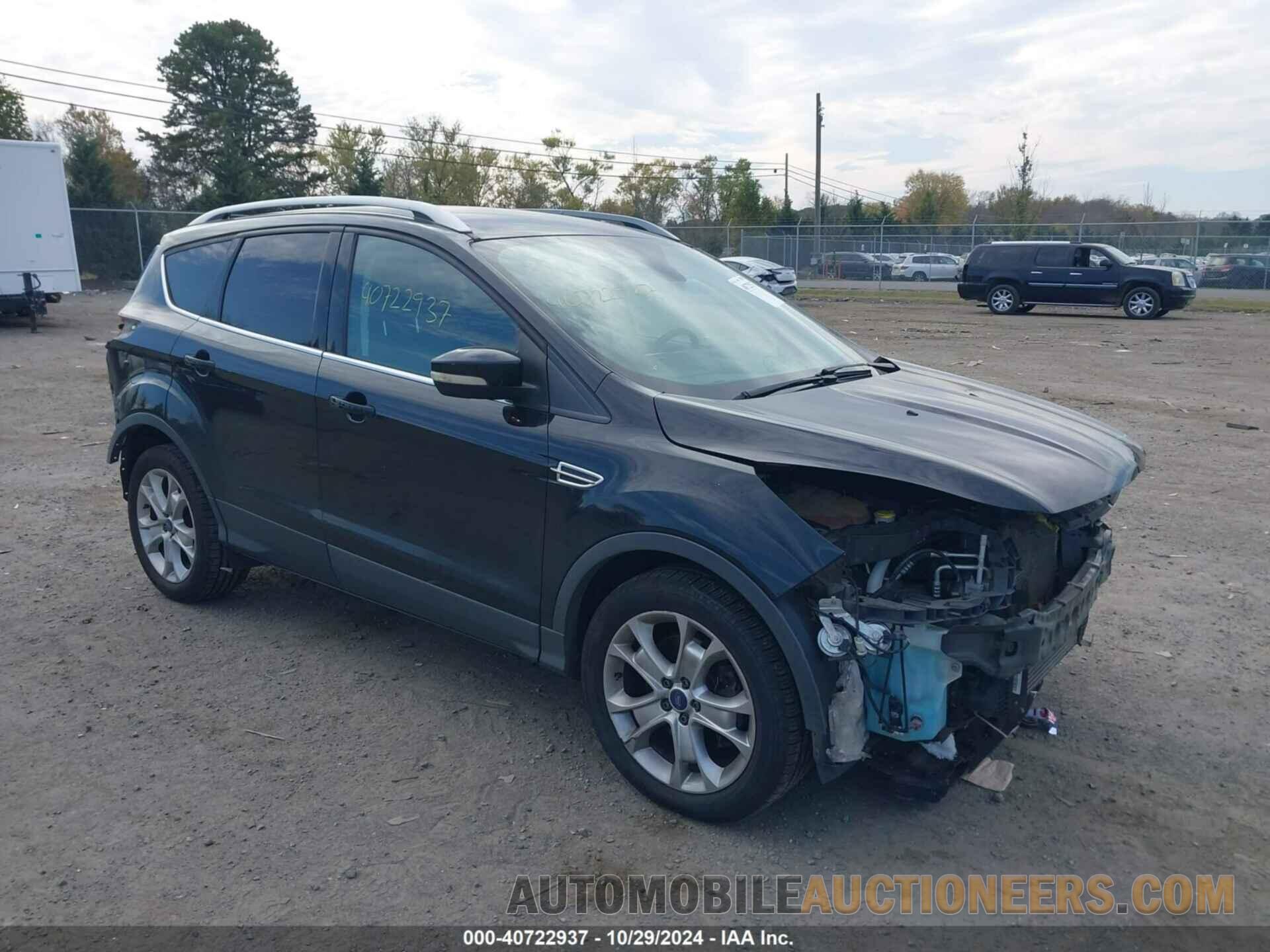 1FMCU9J96GUA04989 FORD ESCAPE 2016