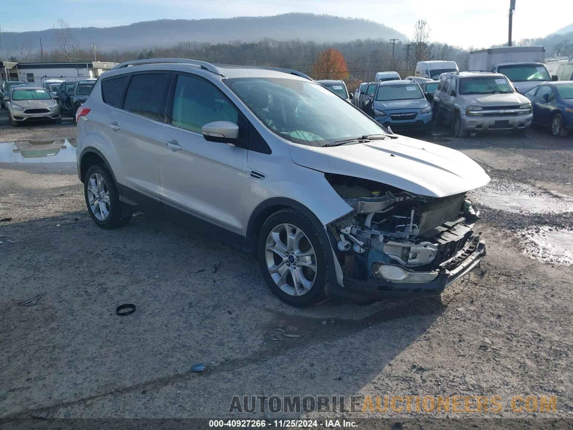 1FMCU9J96GUB65326 FORD ESCAPE 2016